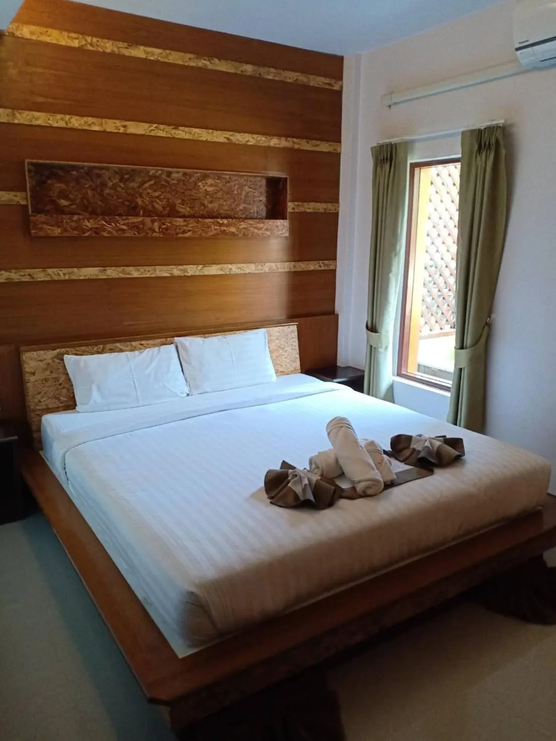 Decorative detail, Bed in The Peace Tara House