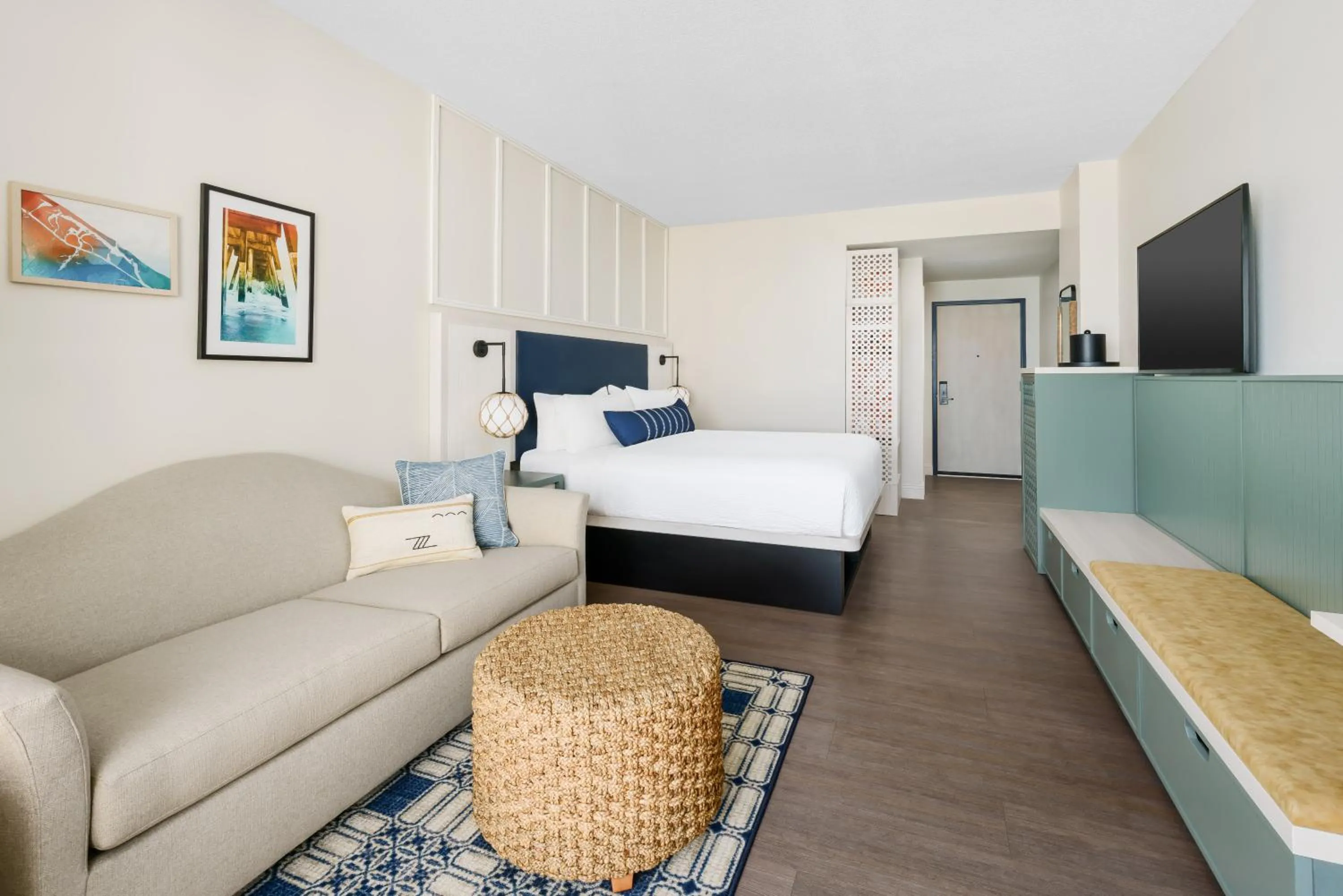 Bed in Holiday Inn Resort Lumina on Wrightsville Beach by IHG