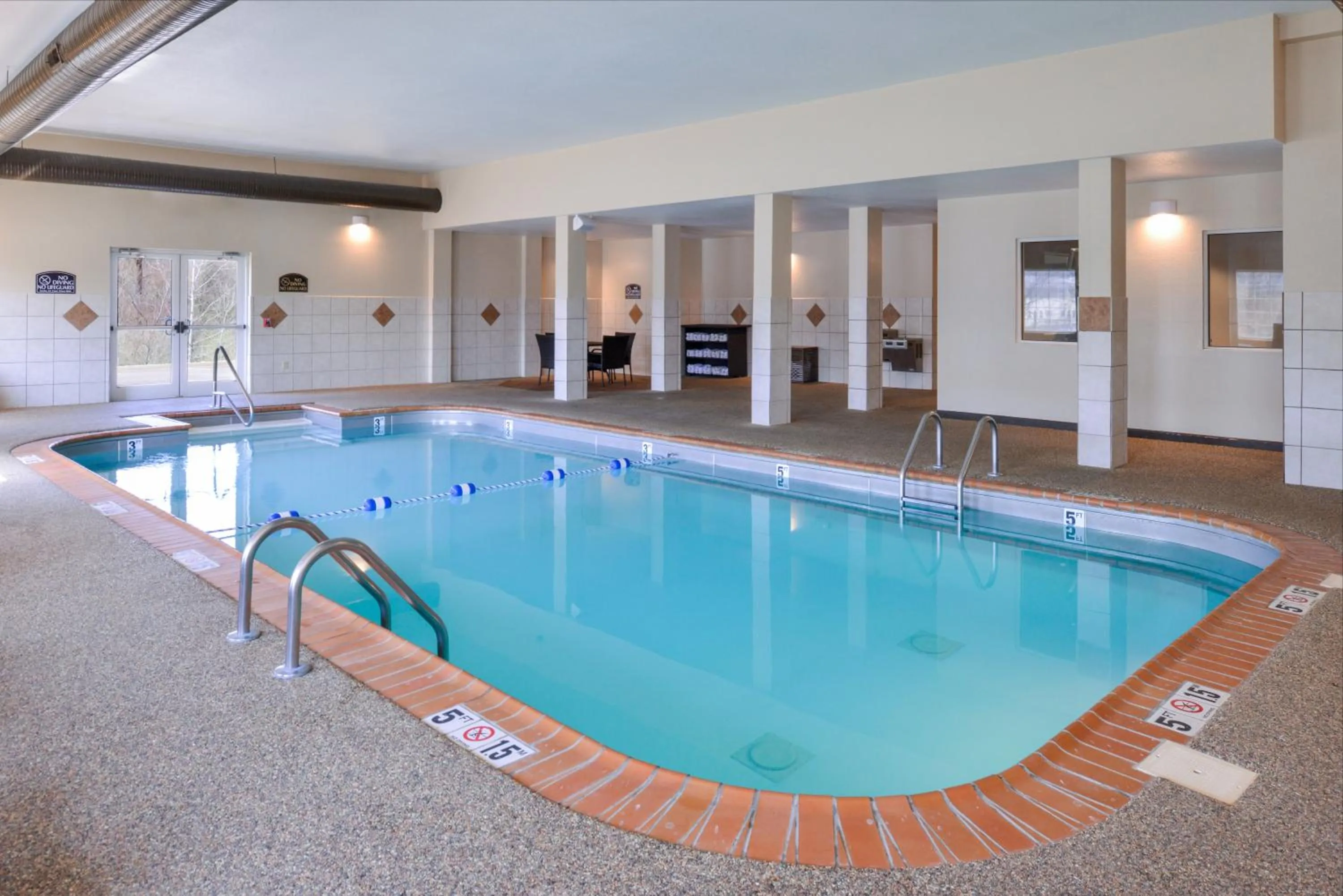 Swimming pool in Holiday Inn Poplar Bluff by IHG
