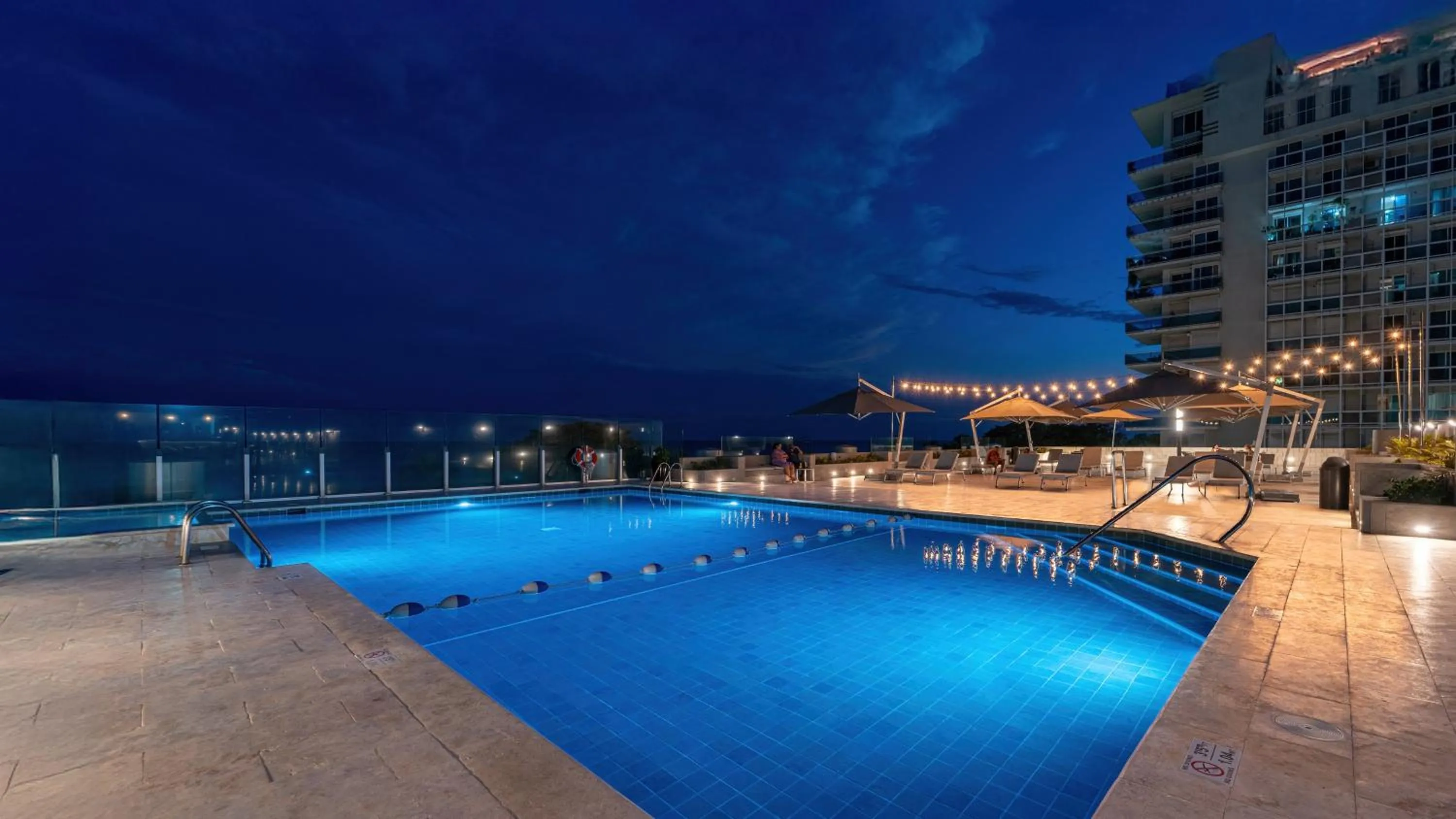 Swimming pool in Crowne Plaza Santo Domingo by IHG