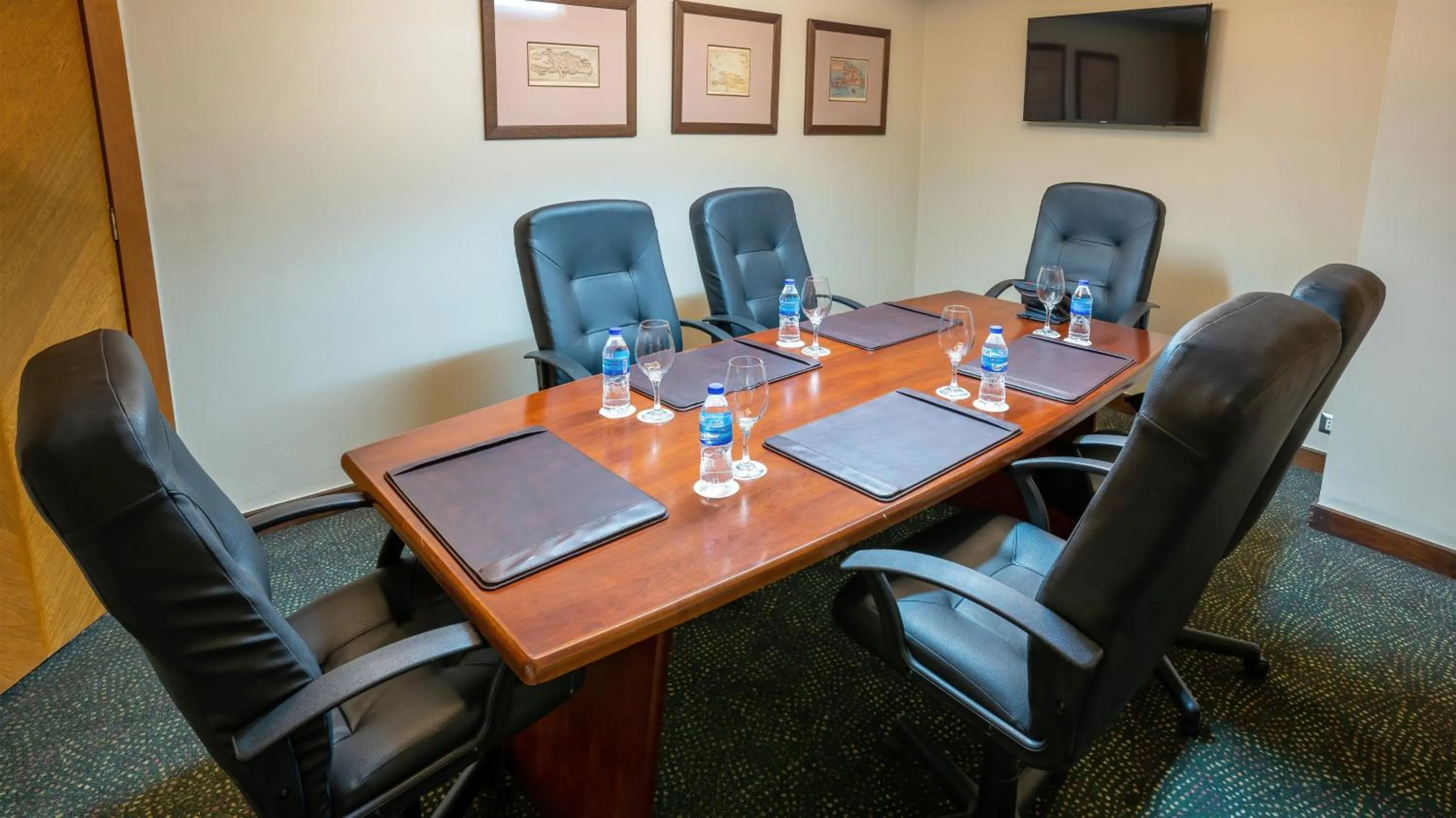 Meeting/conference room in Crowne Plaza Santo Domingo by IHG
