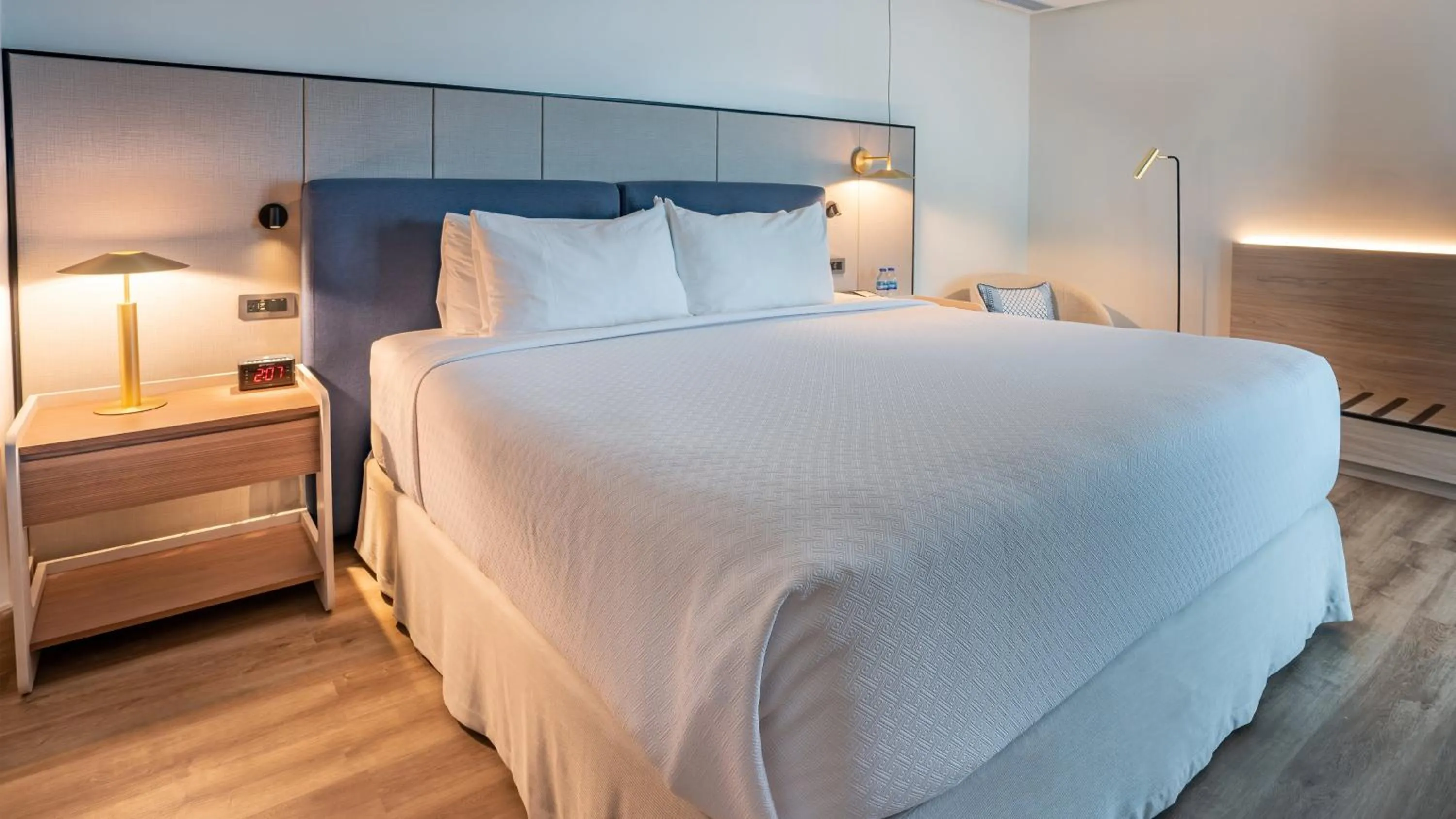 Bedroom, Bed in Crowne Plaza Santo Domingo by IHG