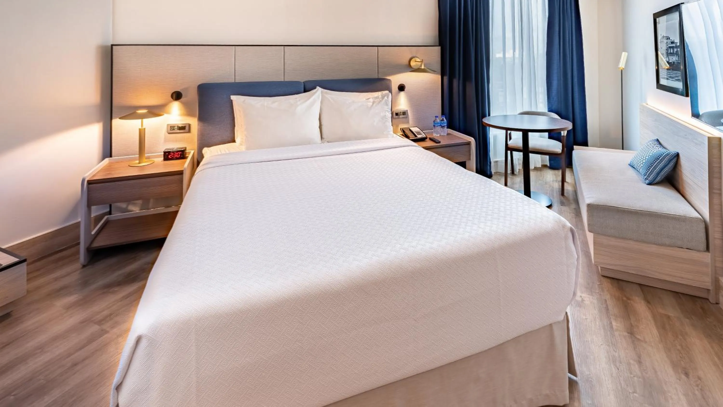 Photo of the whole room, Bed in Crowne Plaza Santo Domingo by IHG