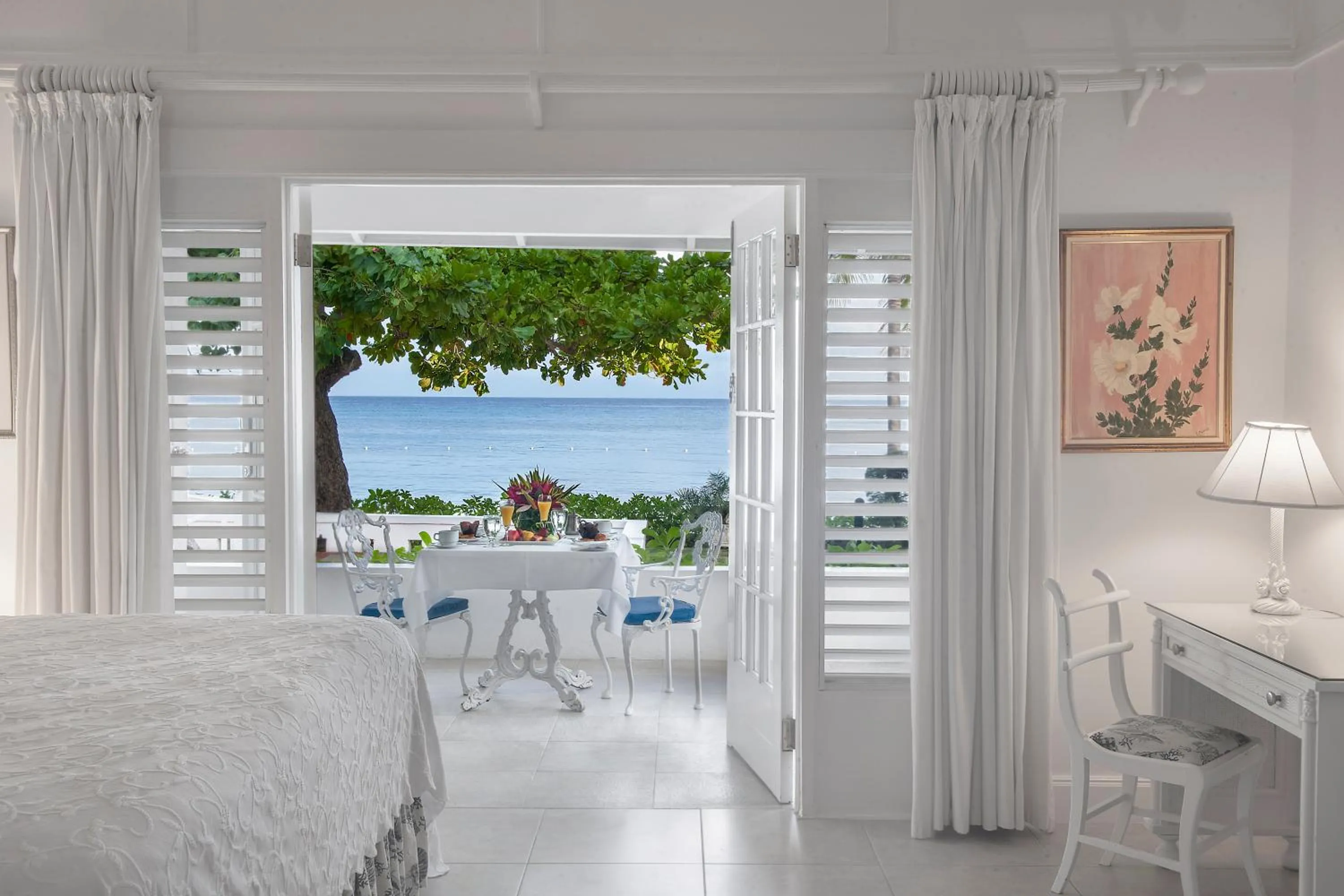 Balcony/Terrace, Bed in Half Moon