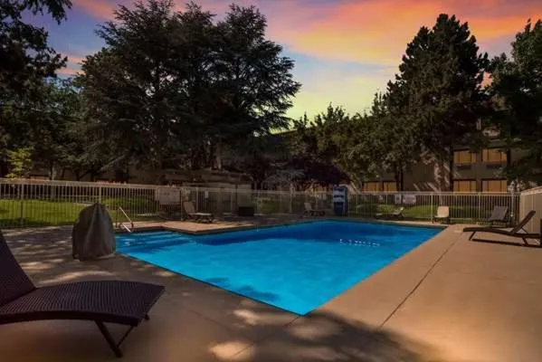 SureStay Plus Hotel by Best Western Reno Airport