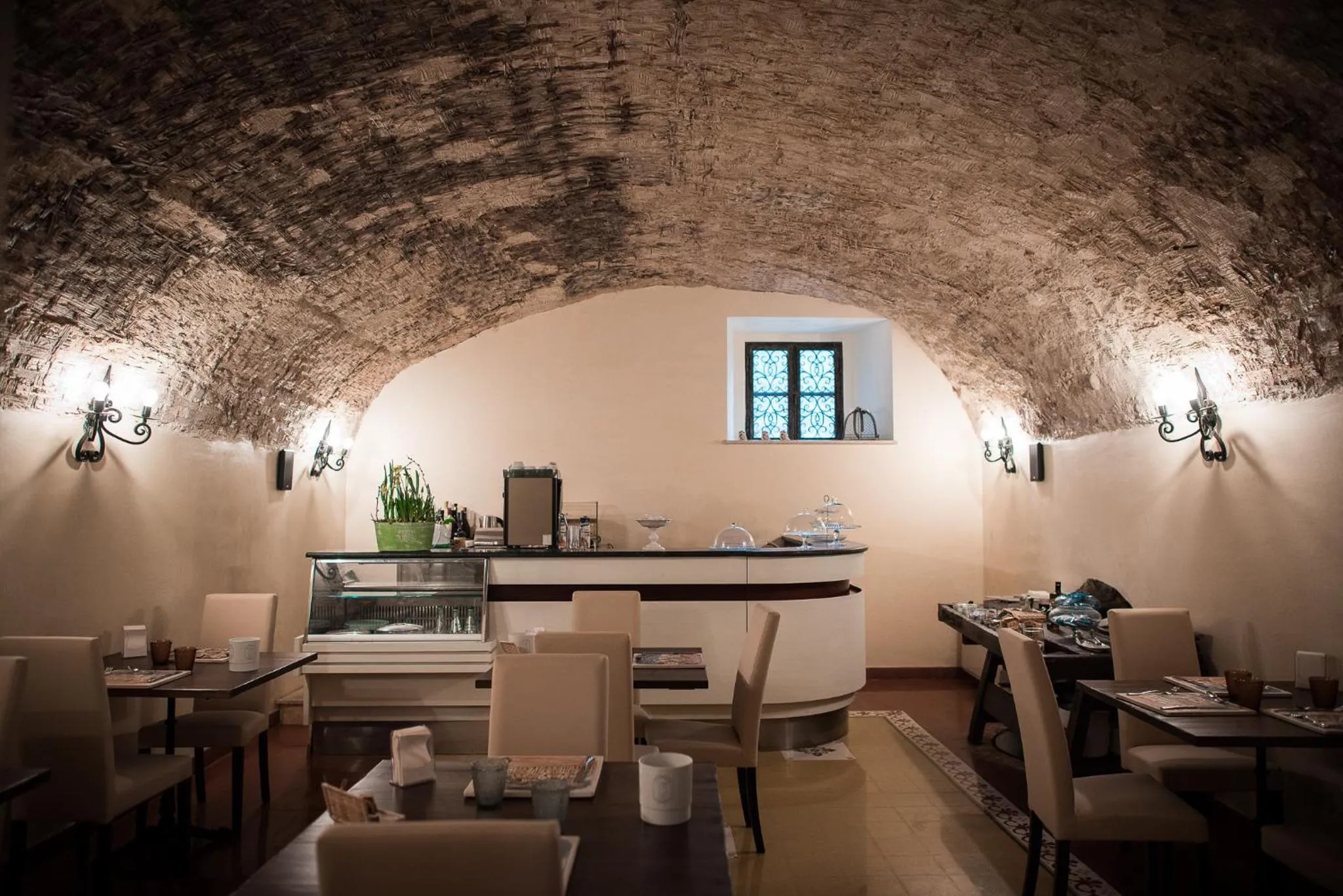 Breakfast in Palazzo Candida B&B