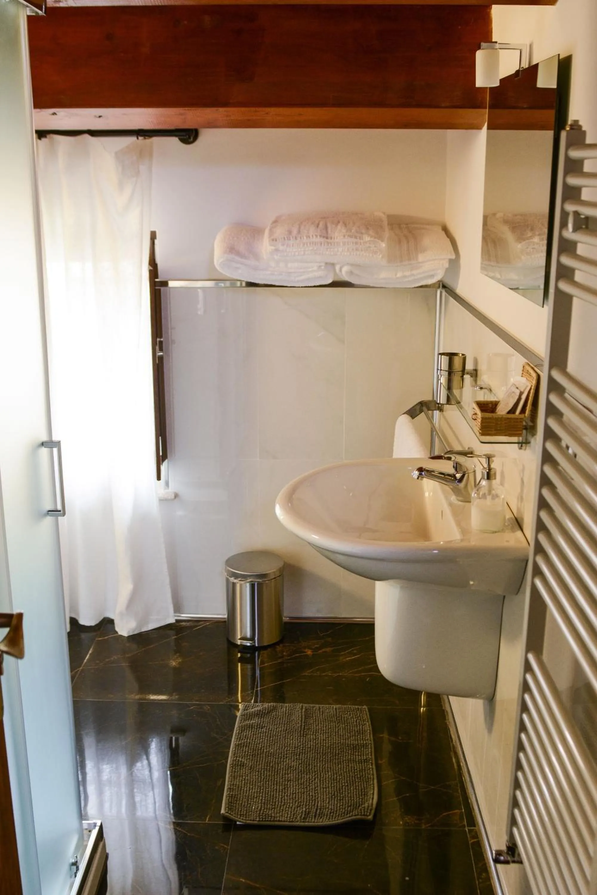 Bathroom in Palazzo Candida B&B