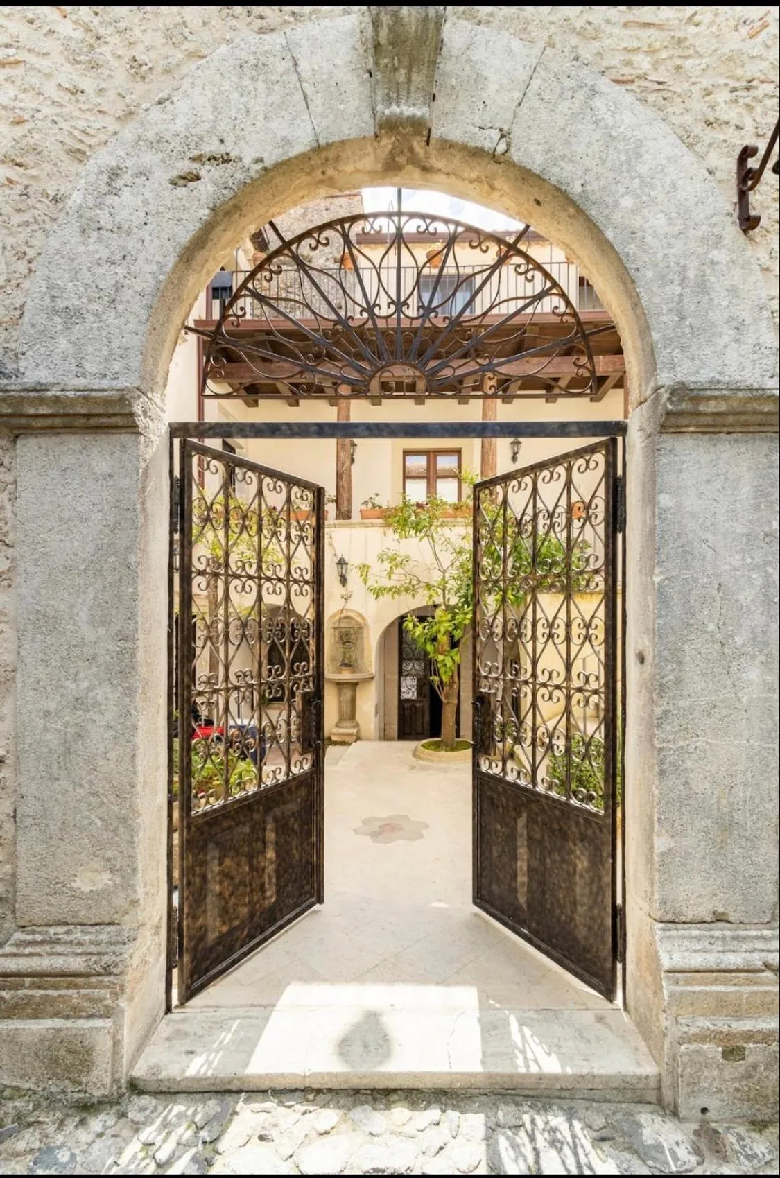 Palazzo Candida B&B