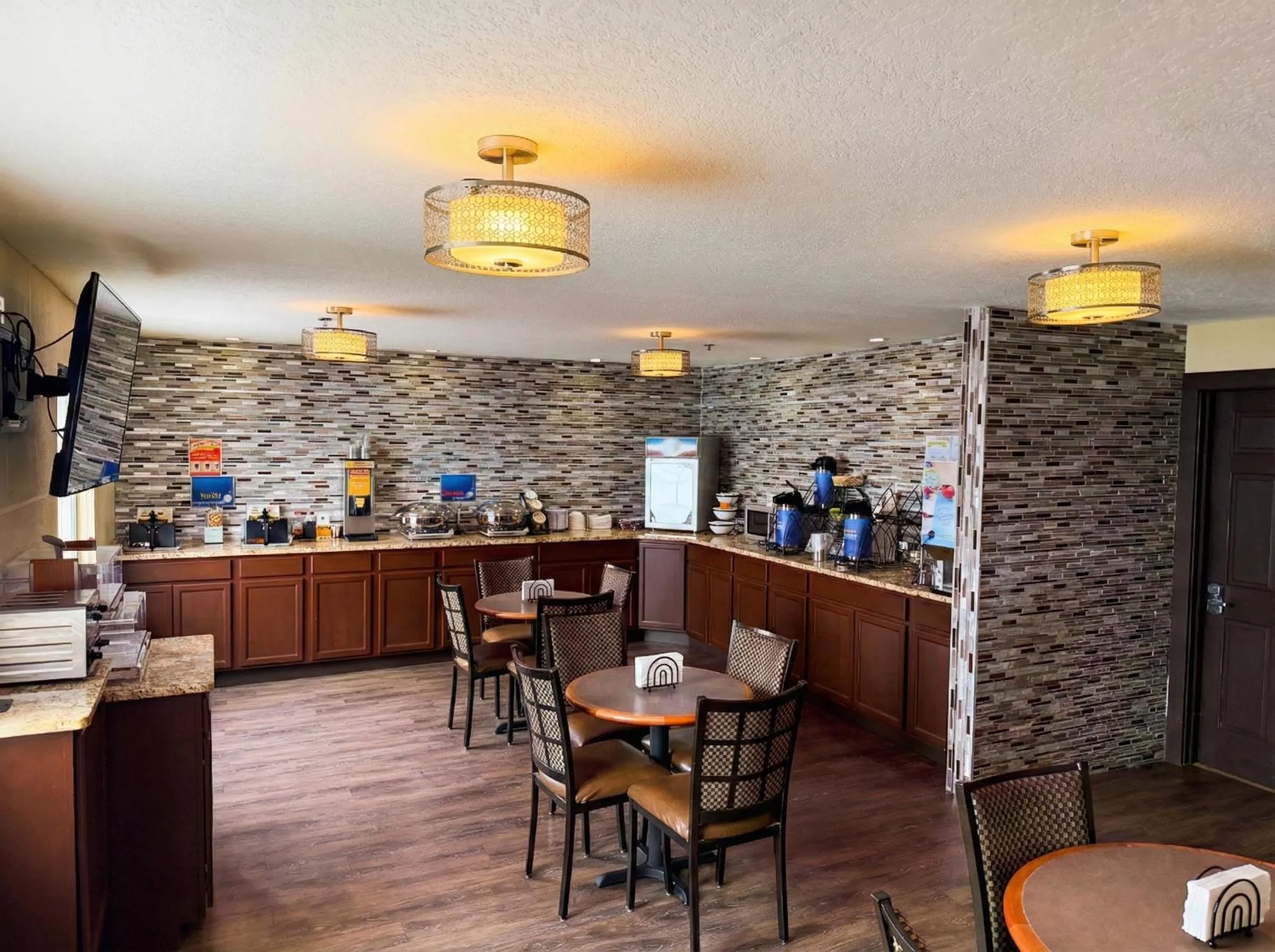 Breakfast in Best Western Norwalk