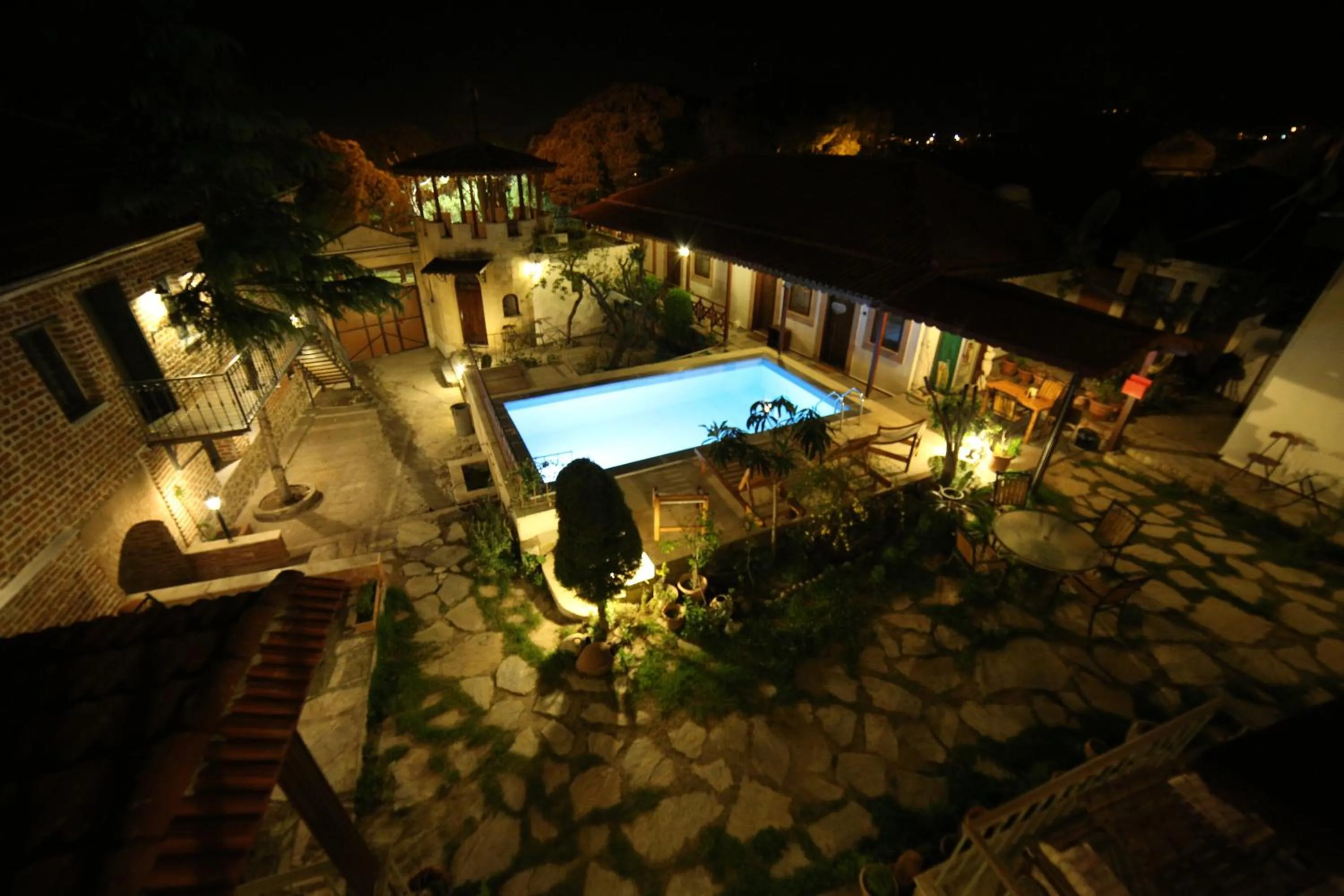 Patio in Akropolis Guest House