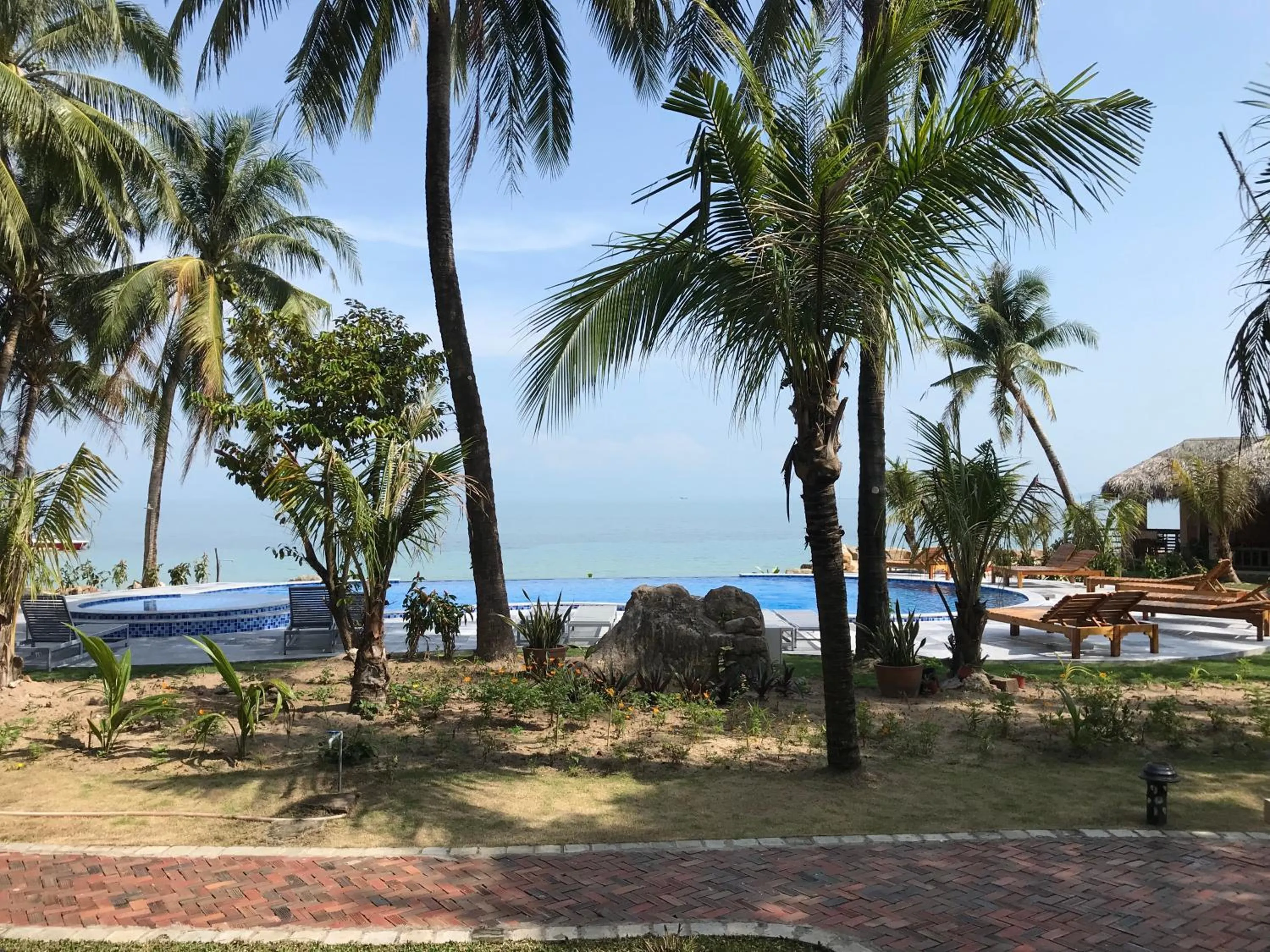 Phu Quoc Kim 2 Beach Front Resort
