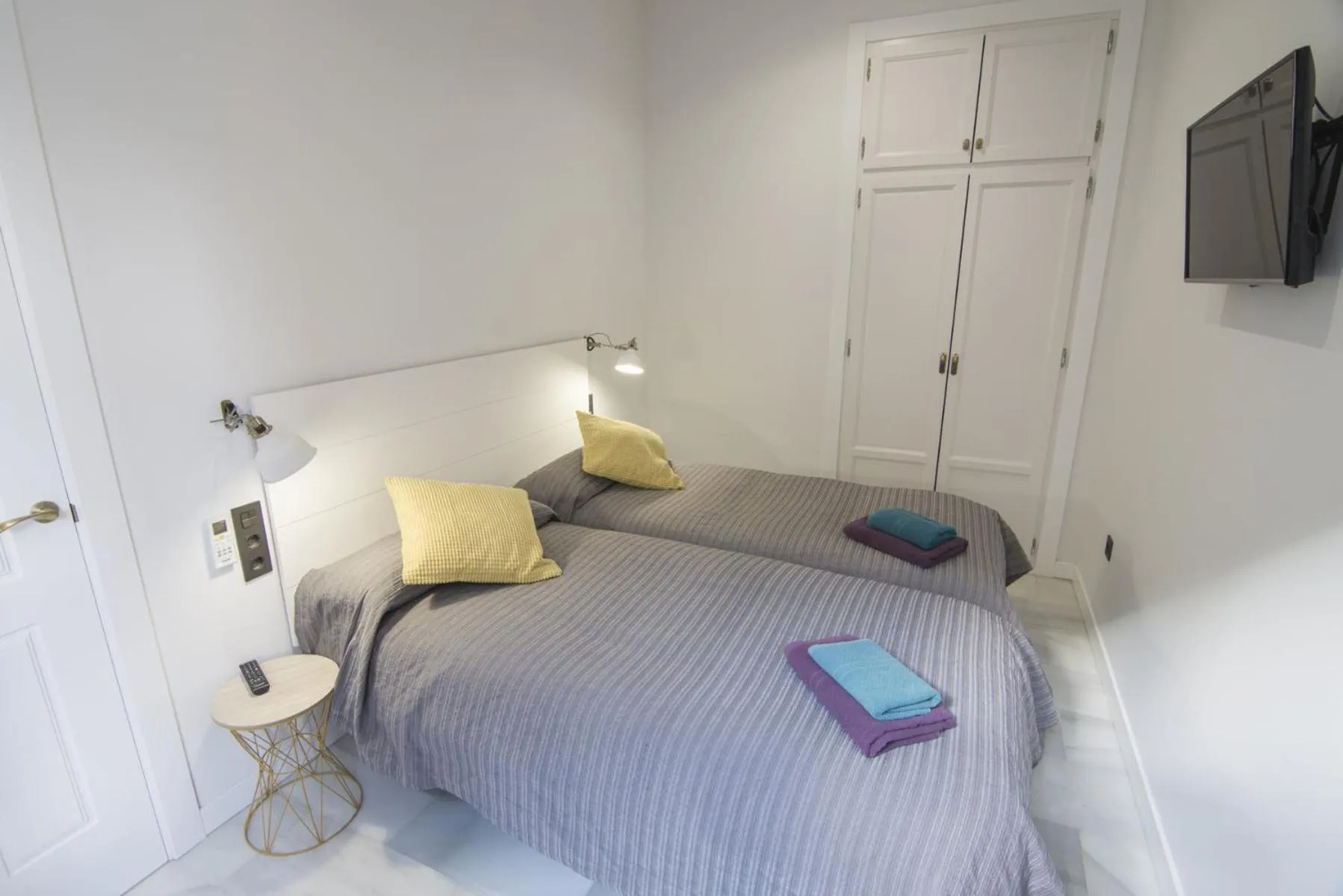 Bedroom, Bed in Casa Montalbán Apartamentos Turísticos