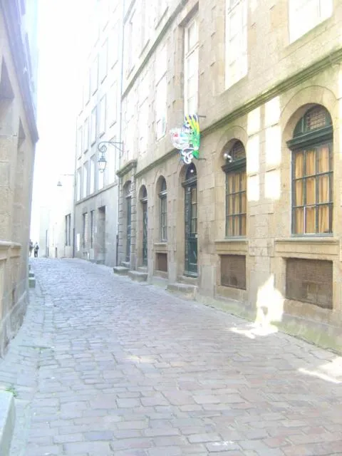 Area and facilities in Le Port Malo