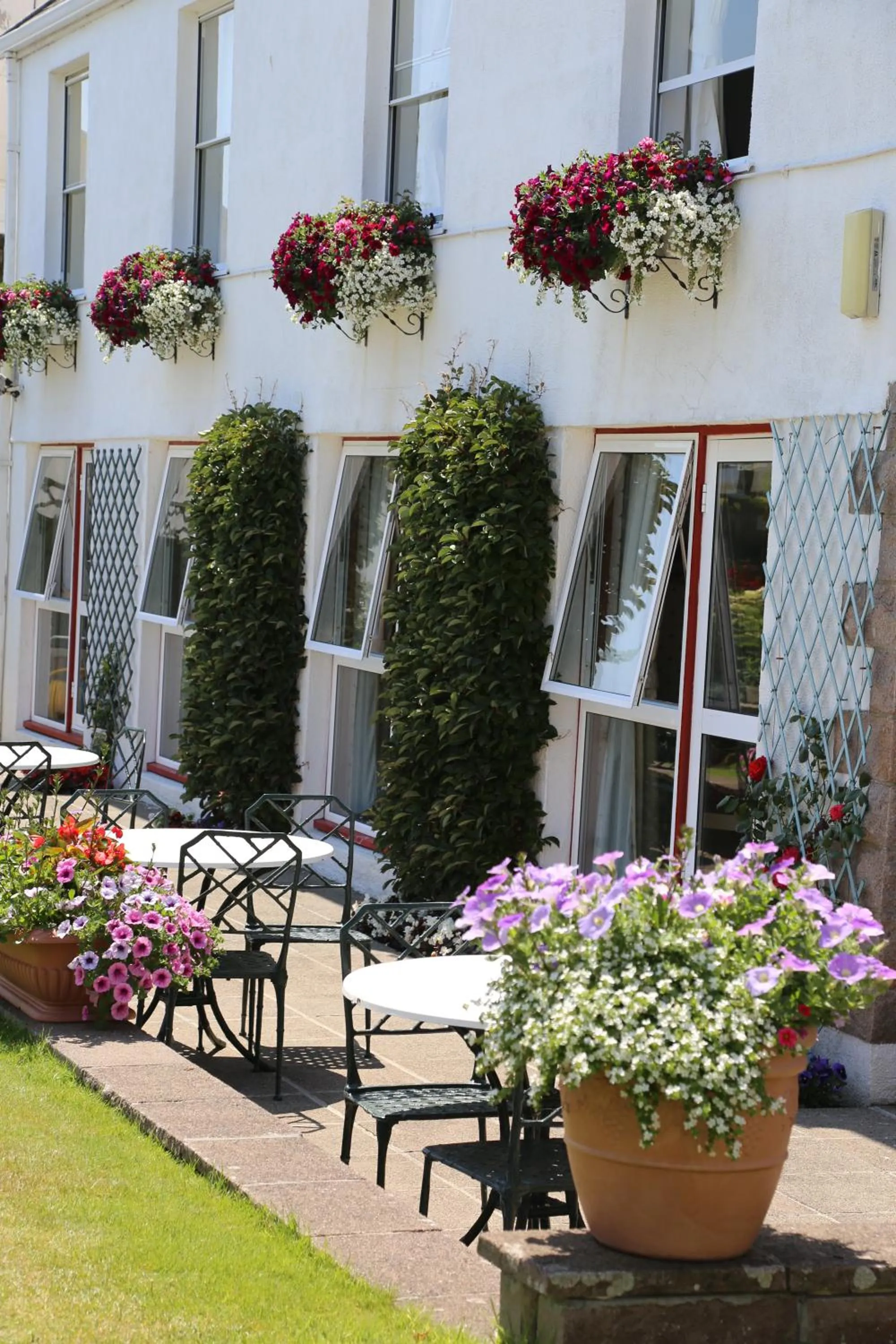 Patio in Beausite Hotel