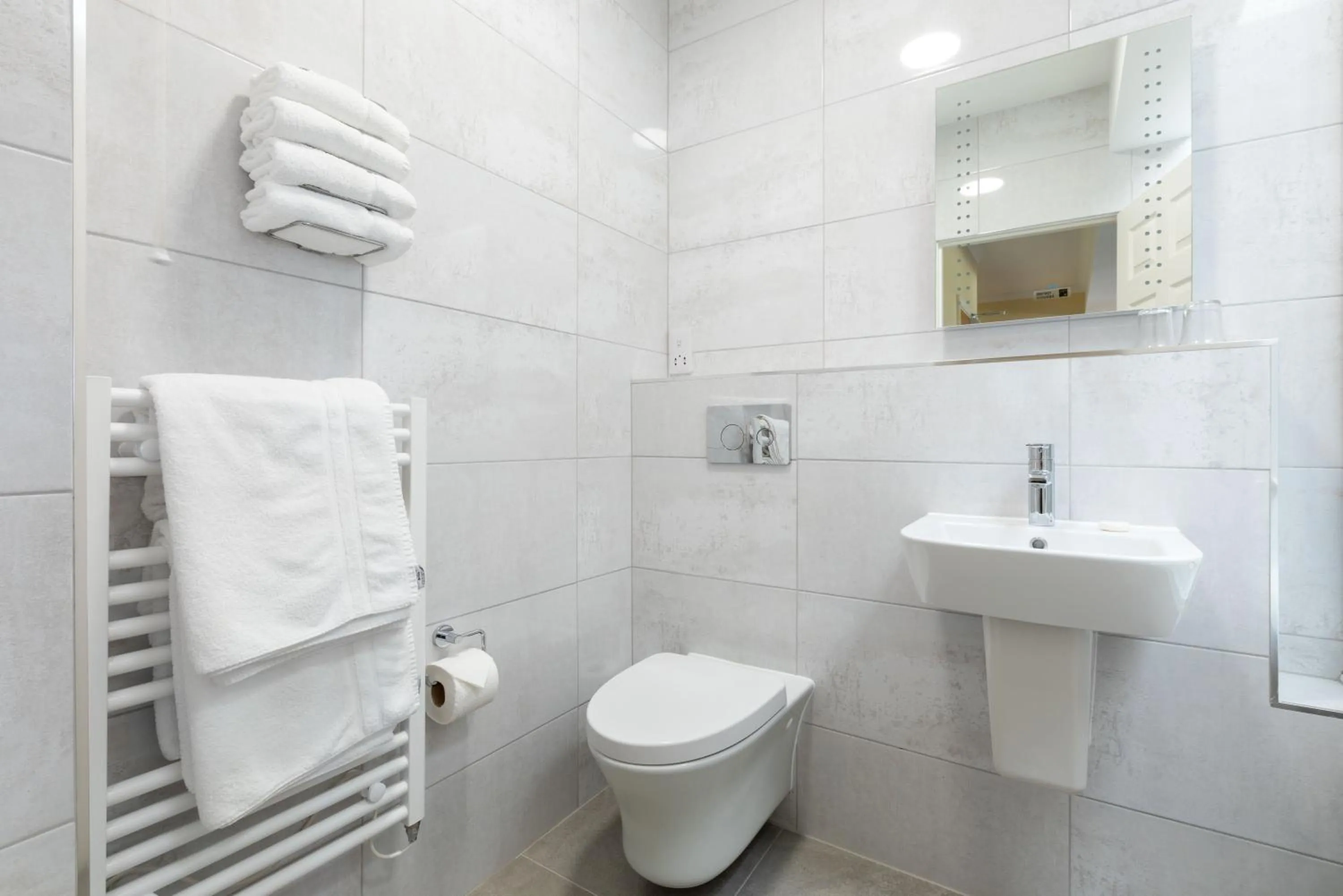 Bathroom in Beausite Hotel