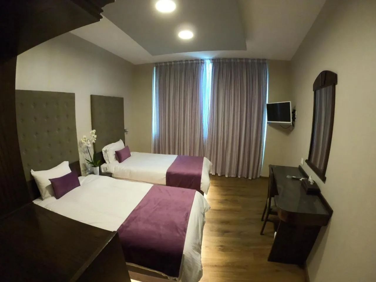 Photo of the whole room, Bed in Eden Hotel