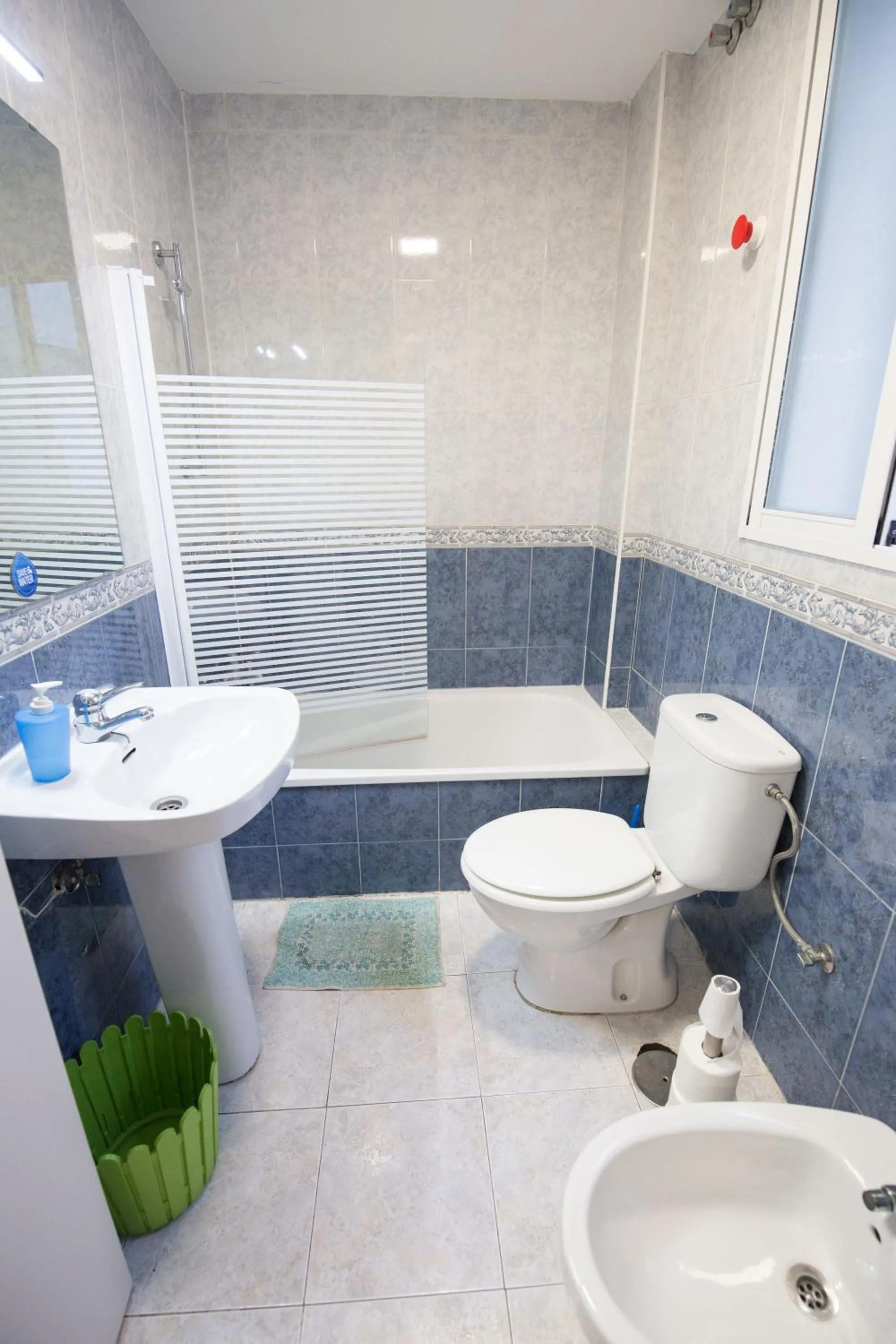 Bathroom in Oh! My Hostel