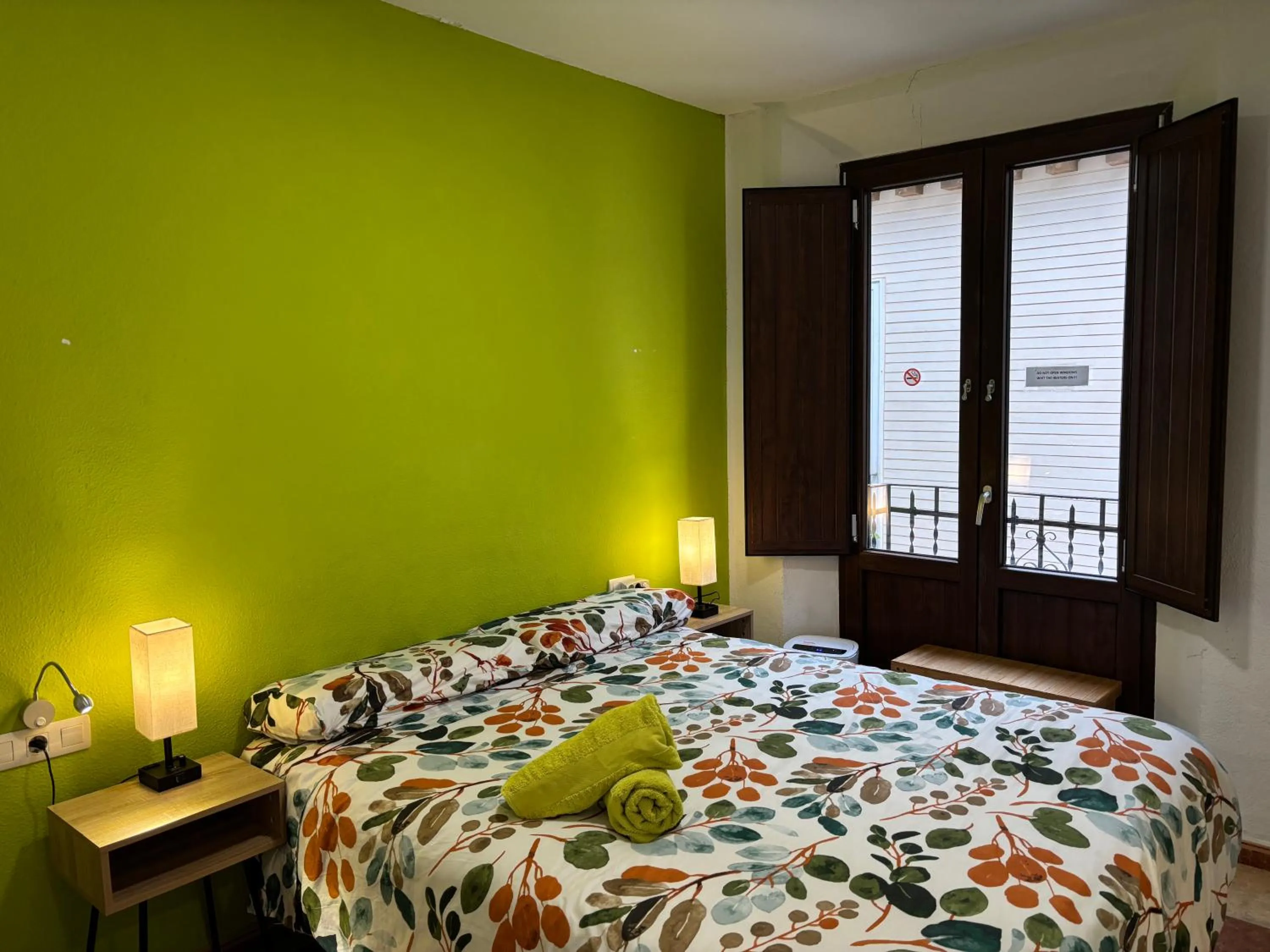 Photo of the whole room, Bed in Oh! My Hostel