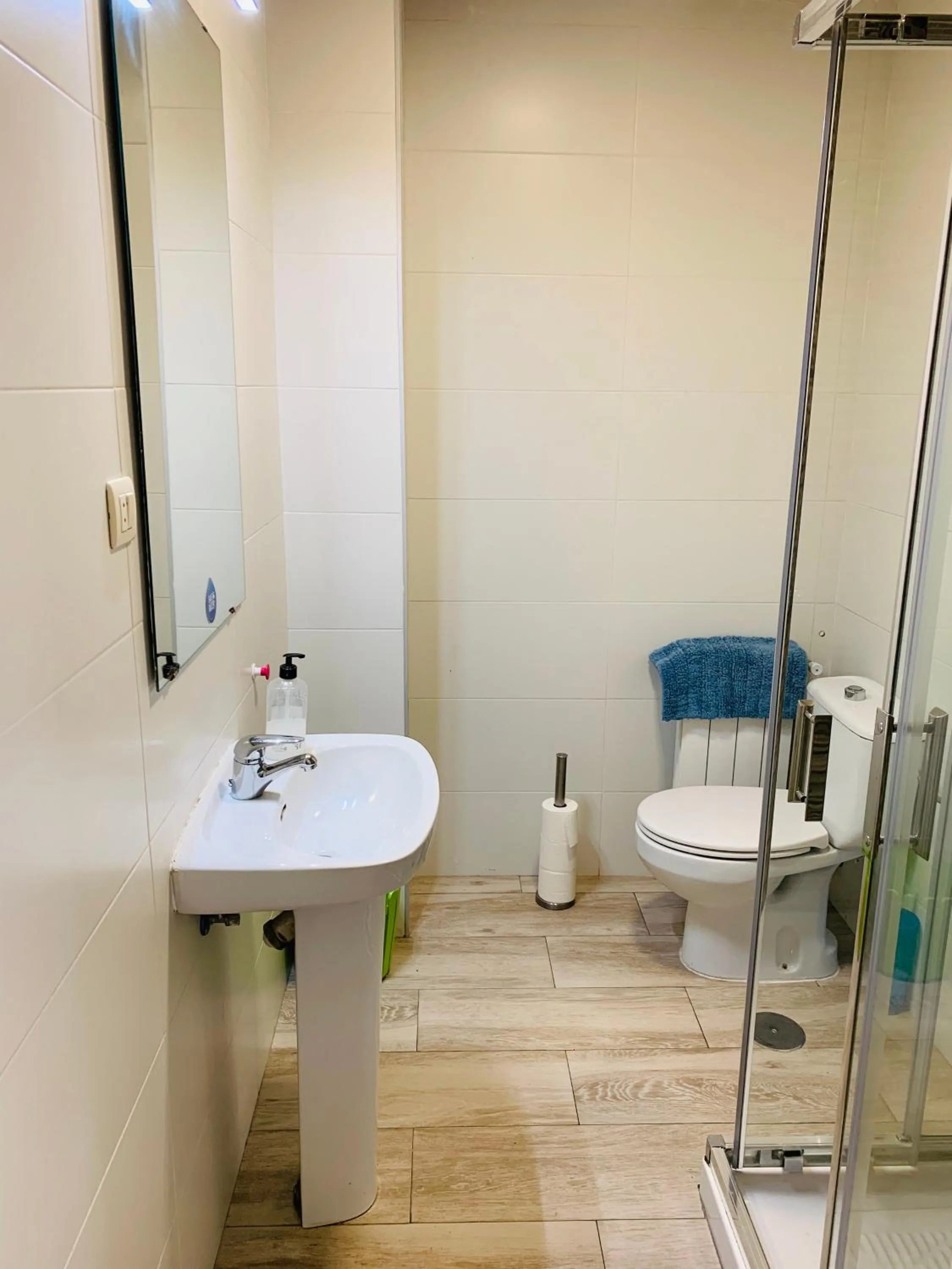 Bathroom in Oh! My Hostel