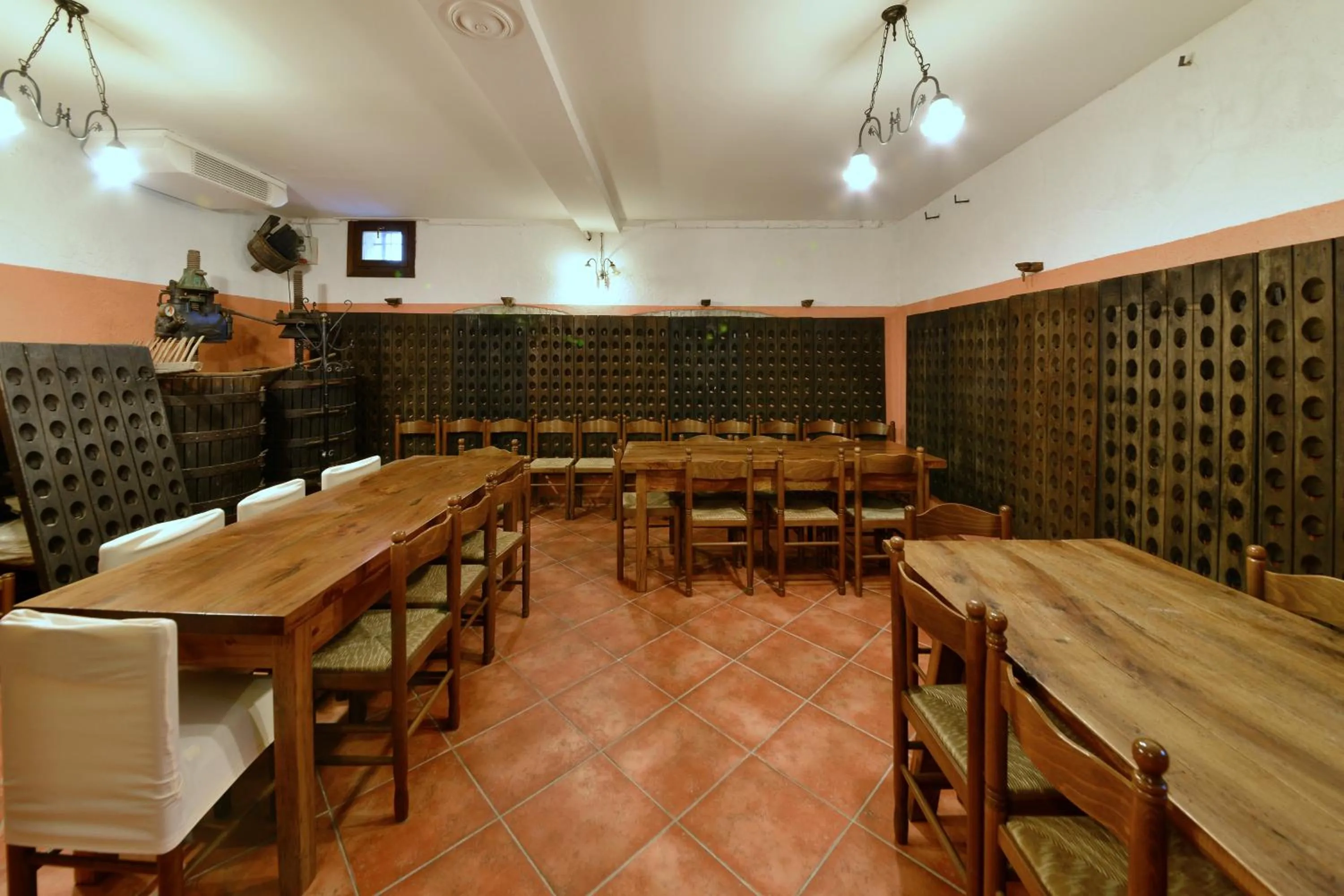 Restaurant/places to eat in Agriturismo Sasso Rosso