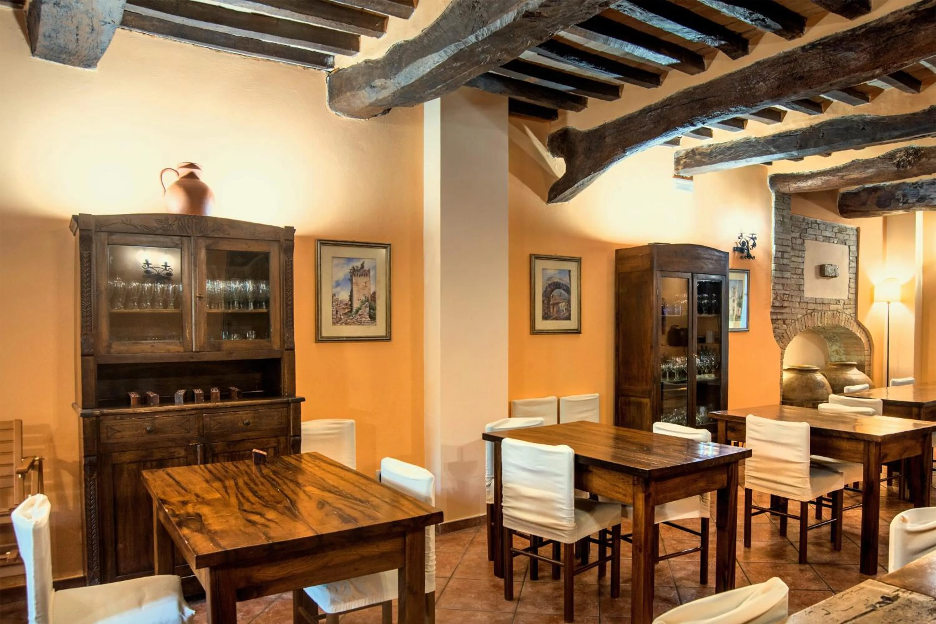 Restaurant/places to eat in Agriturismo Sasso Rosso