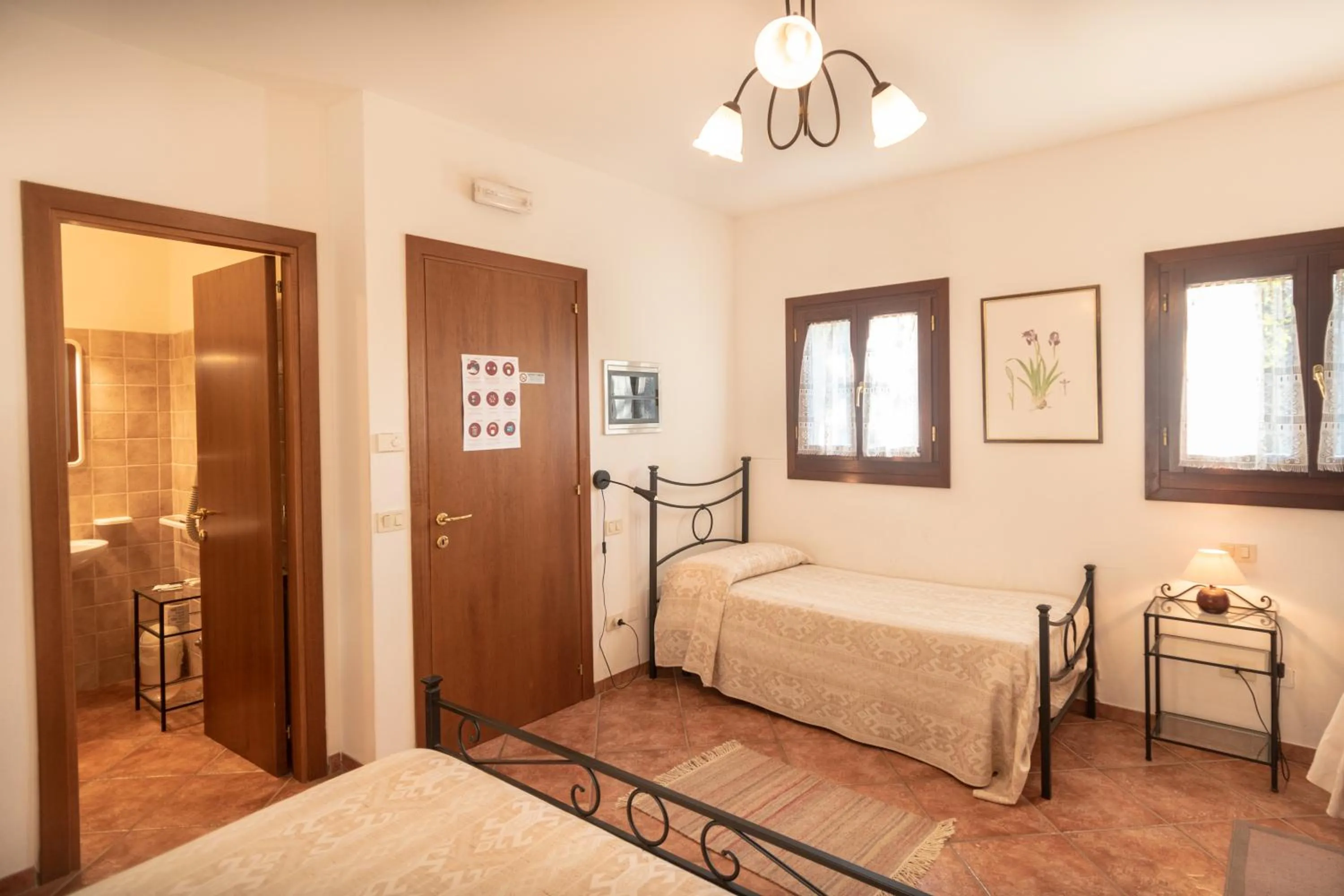 Photo of the whole room, Bed in Agriturismo Sasso Rosso