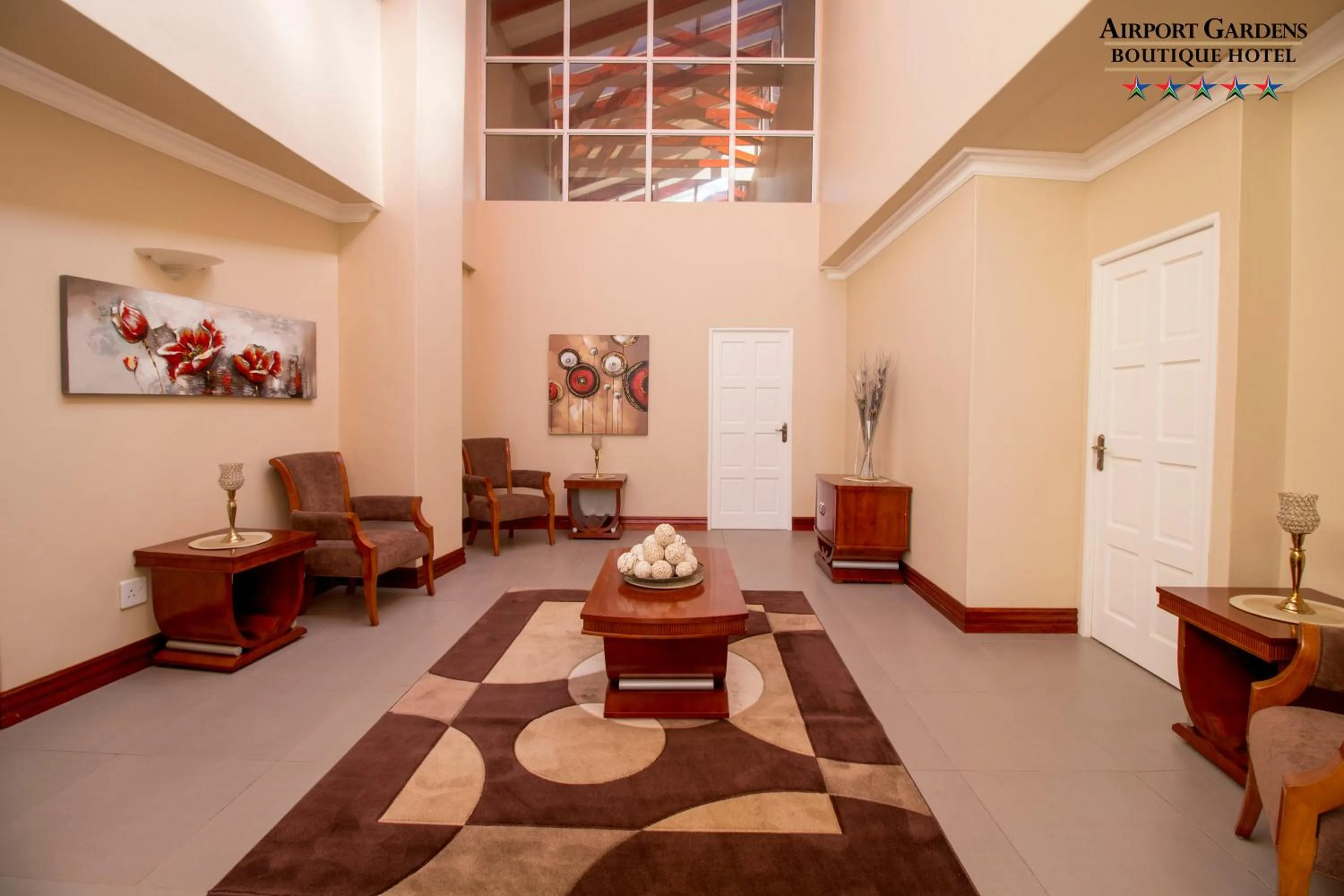 Airport Gardens Boutique Hotel