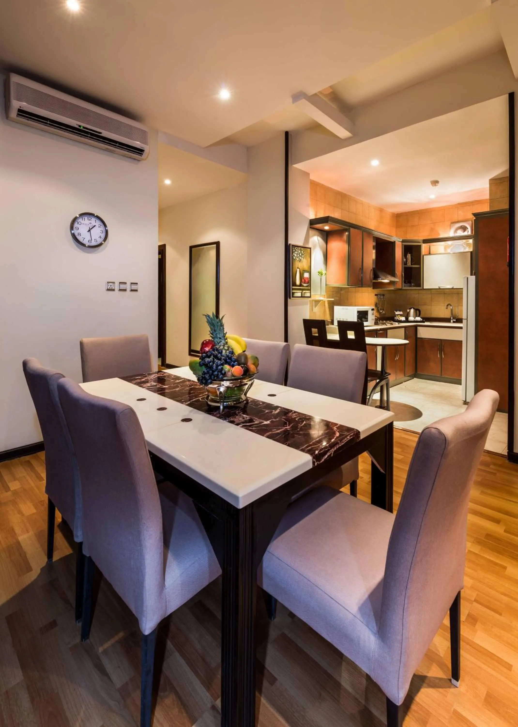 Kitchen or kitchenette in Boudl Buraydah