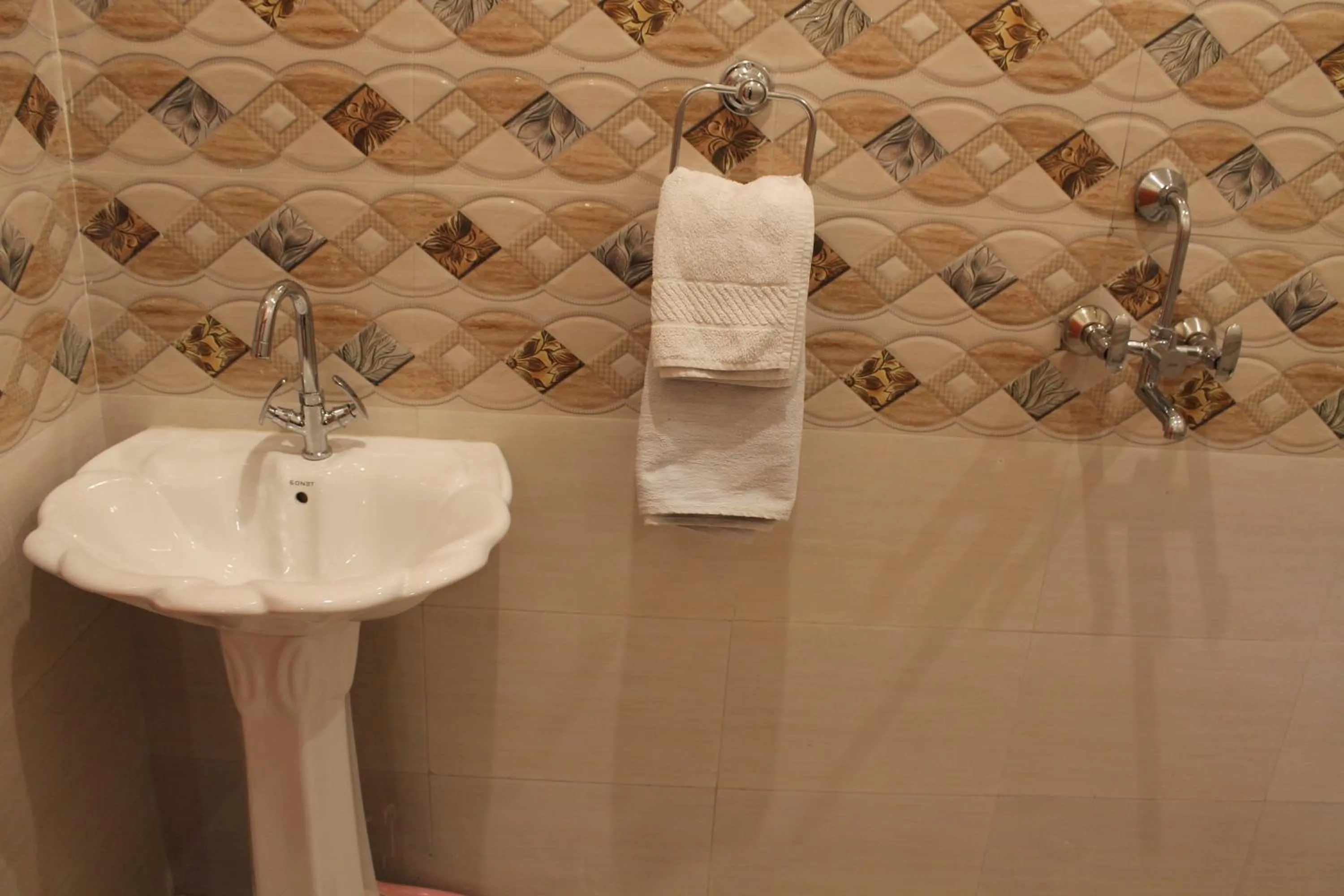 Shower in Karma Heritage