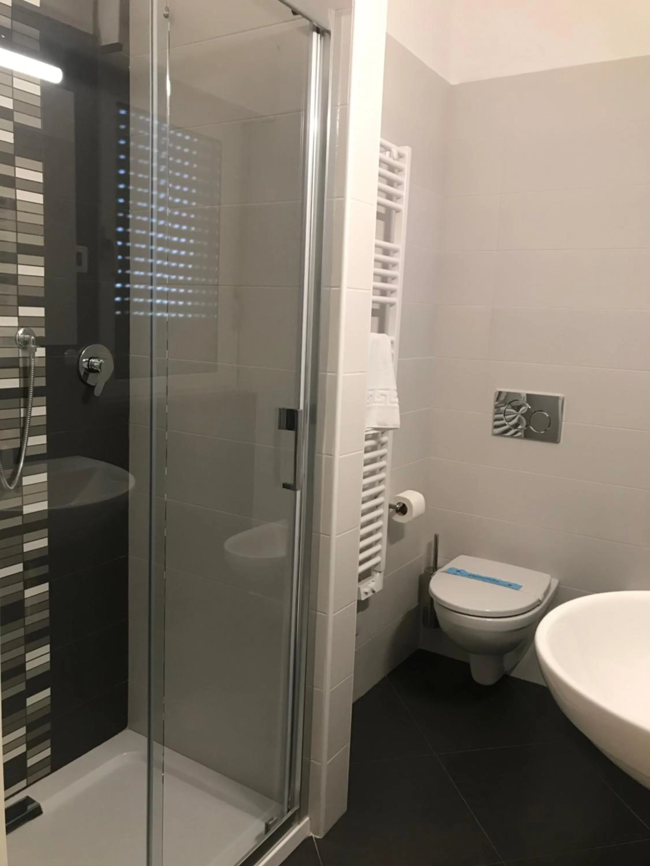 Bathroom in Hotel Mediterraneo