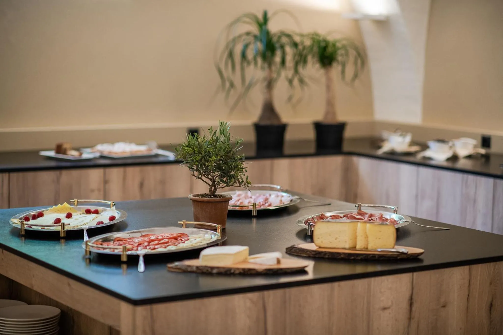 Buffet breakfast in Hotel Mandelhof