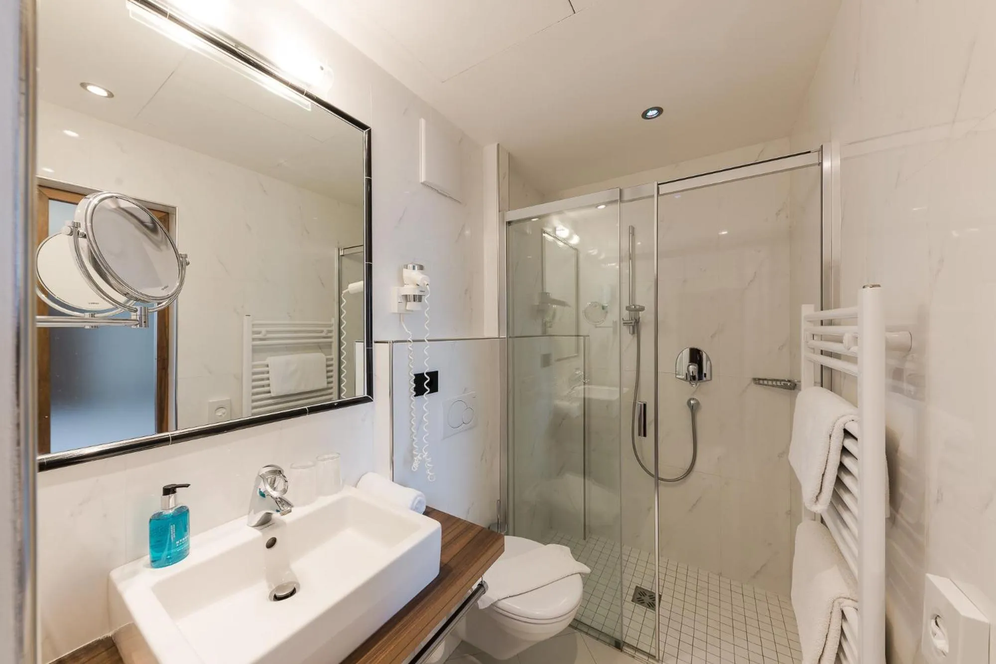 Bathroom in Hotel Mandelhof