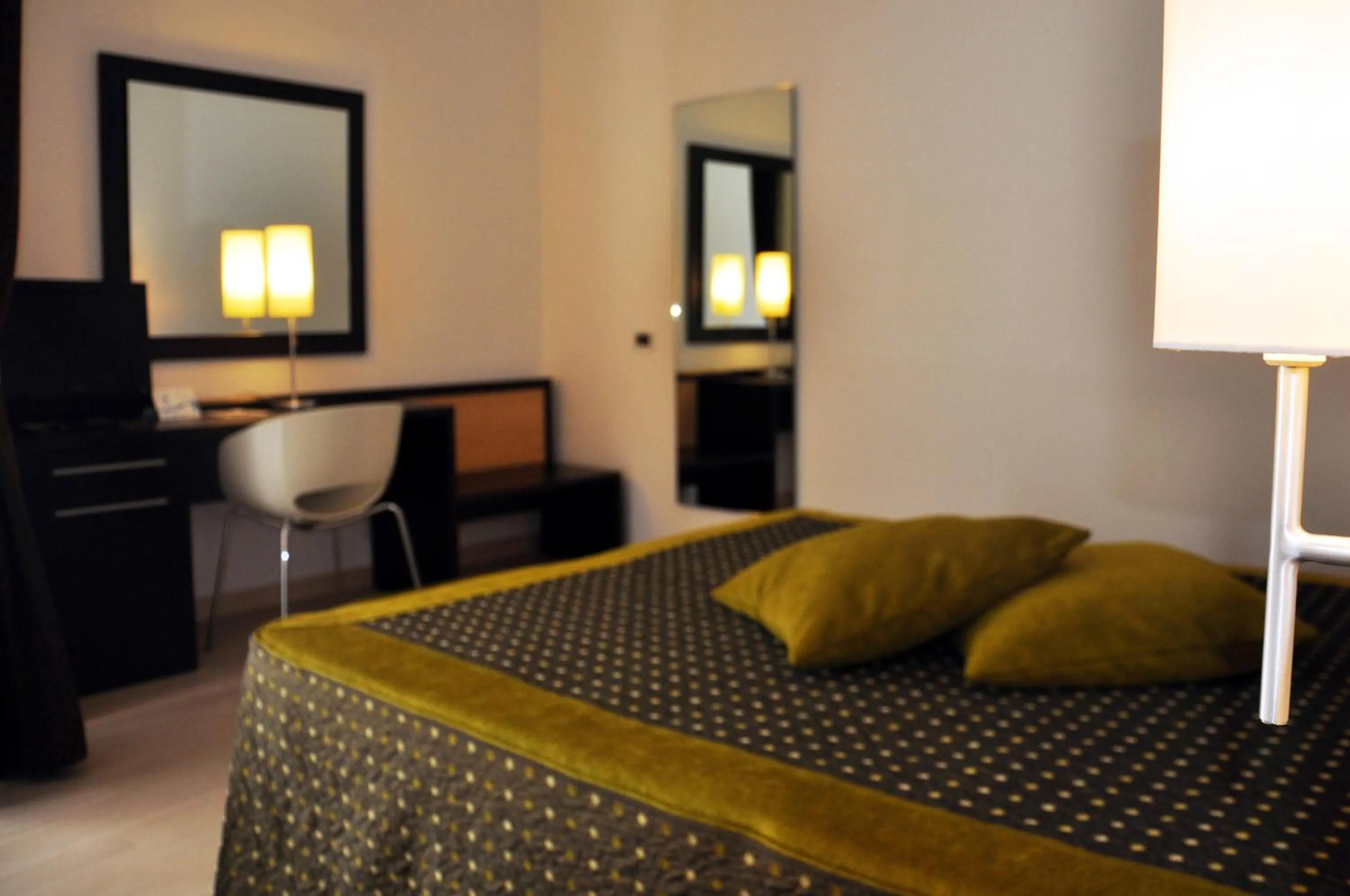 Bedroom, Bed in Il Grillo Hotel