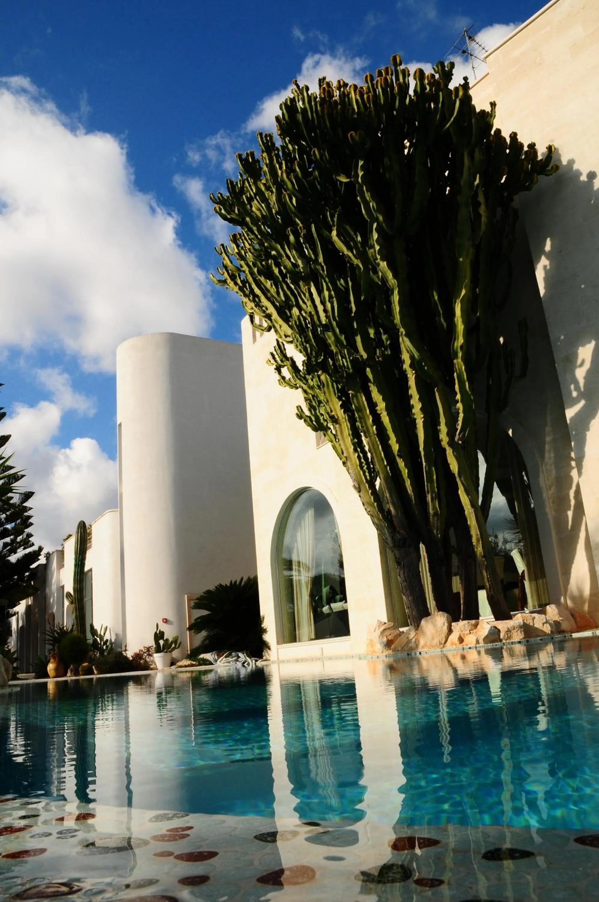 Facade/entrance in Il Grillo Hotel