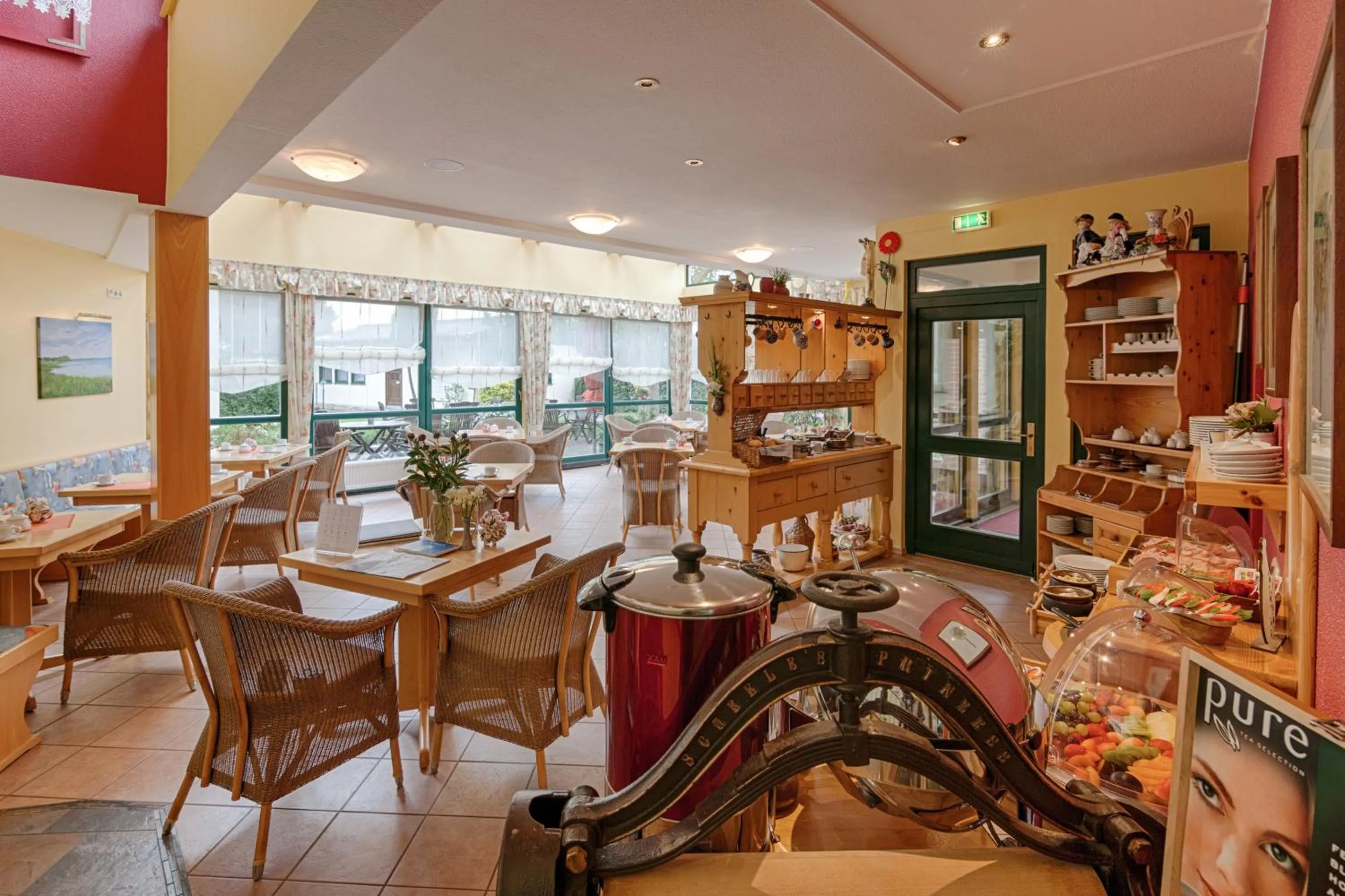 Restaurant/places to eat in Hotel Garni Nussbaumhof