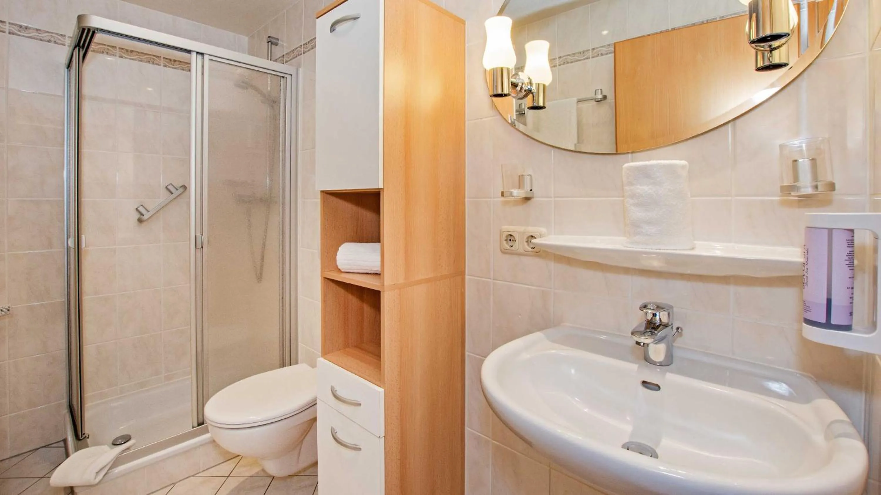 Bathroom in Hotel Garni Nussbaumhof