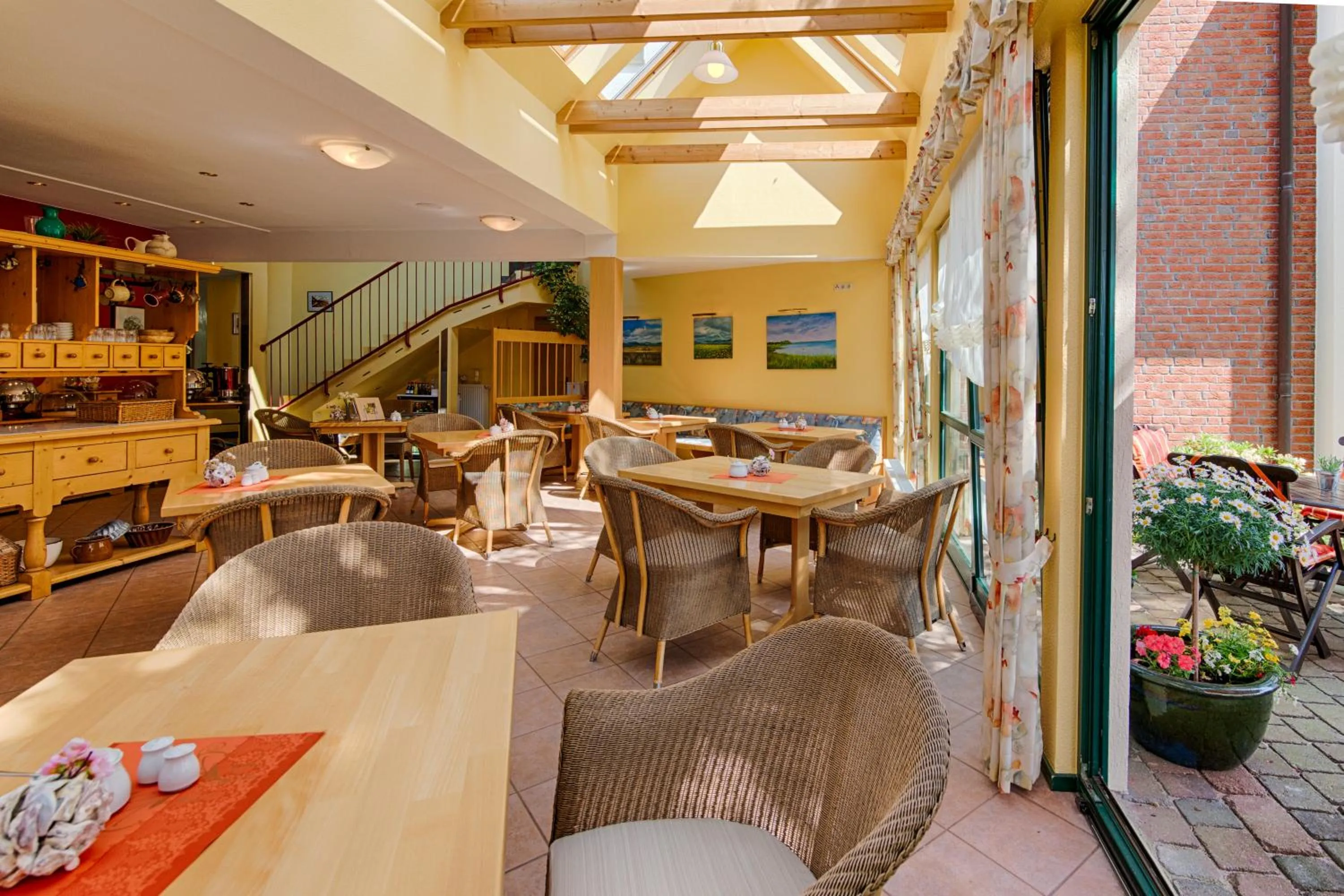 Restaurant/places to eat in Hotel Garni Nussbaumhof