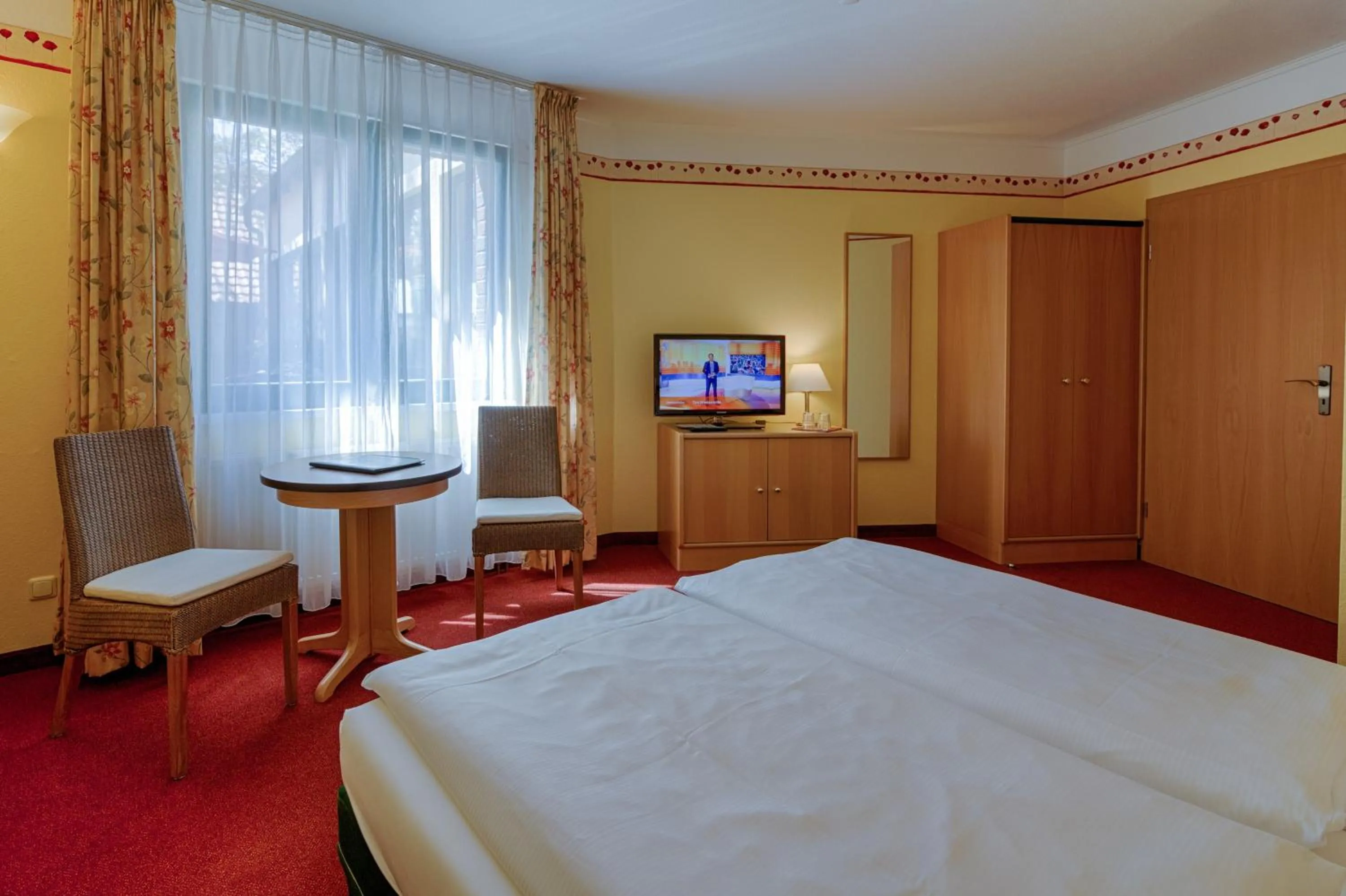 Photo of the whole room in Hotel Garni Nussbaumhof