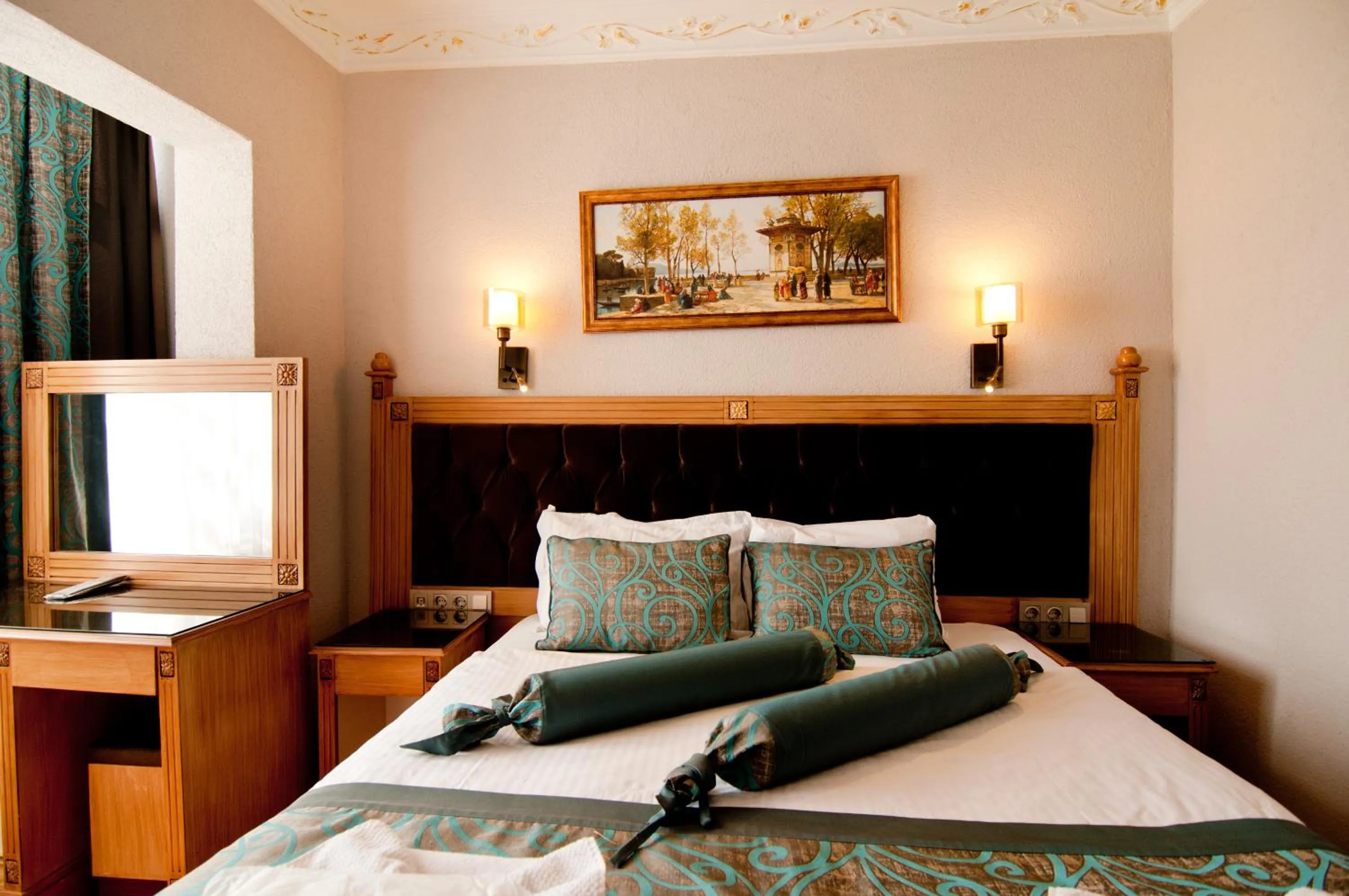 Bed in Blue Tuana Hotel Old City