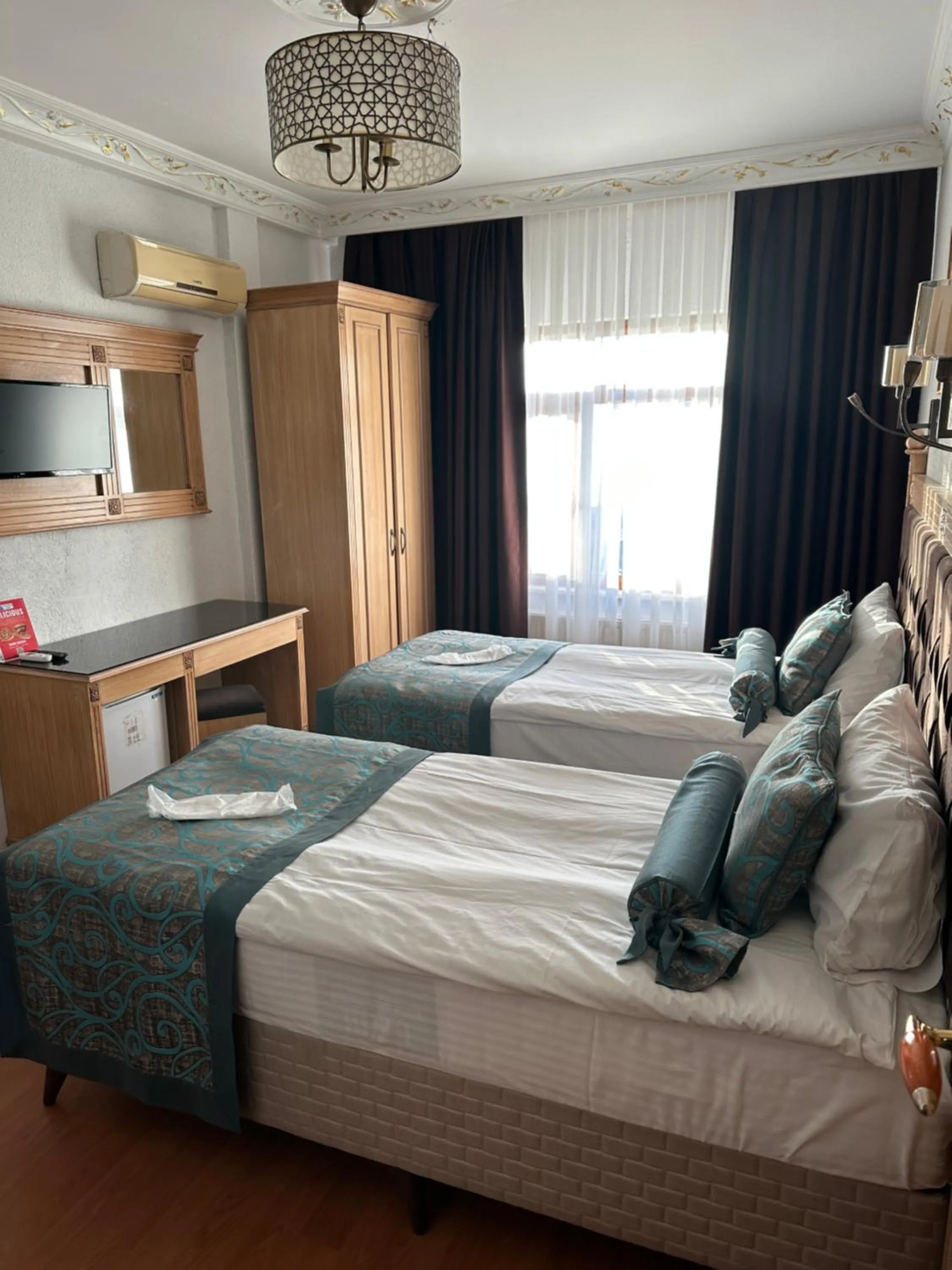 Bed in Blue Tuana Hotel Old City