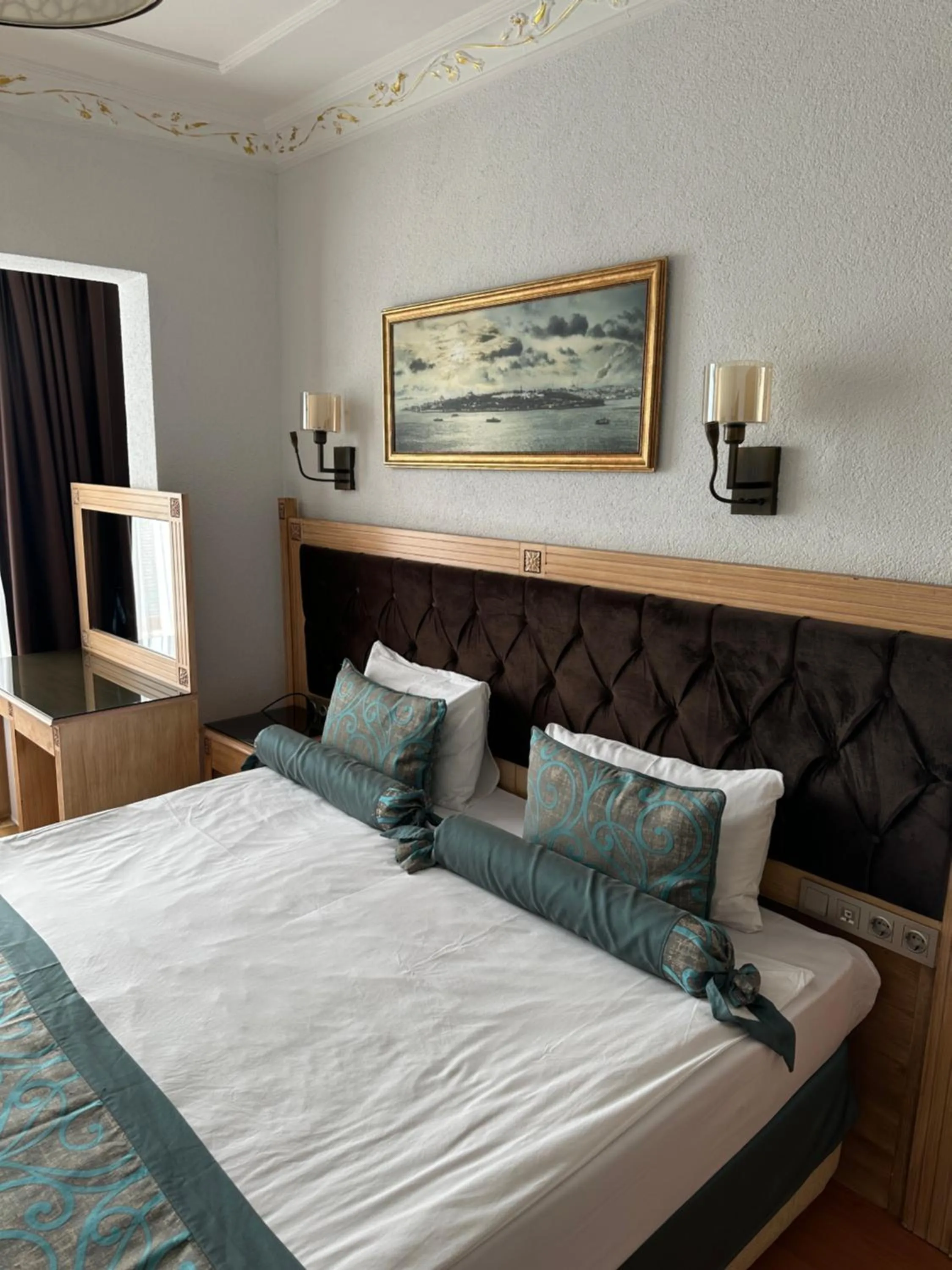 Bed in Blue Tuana Hotel Old City