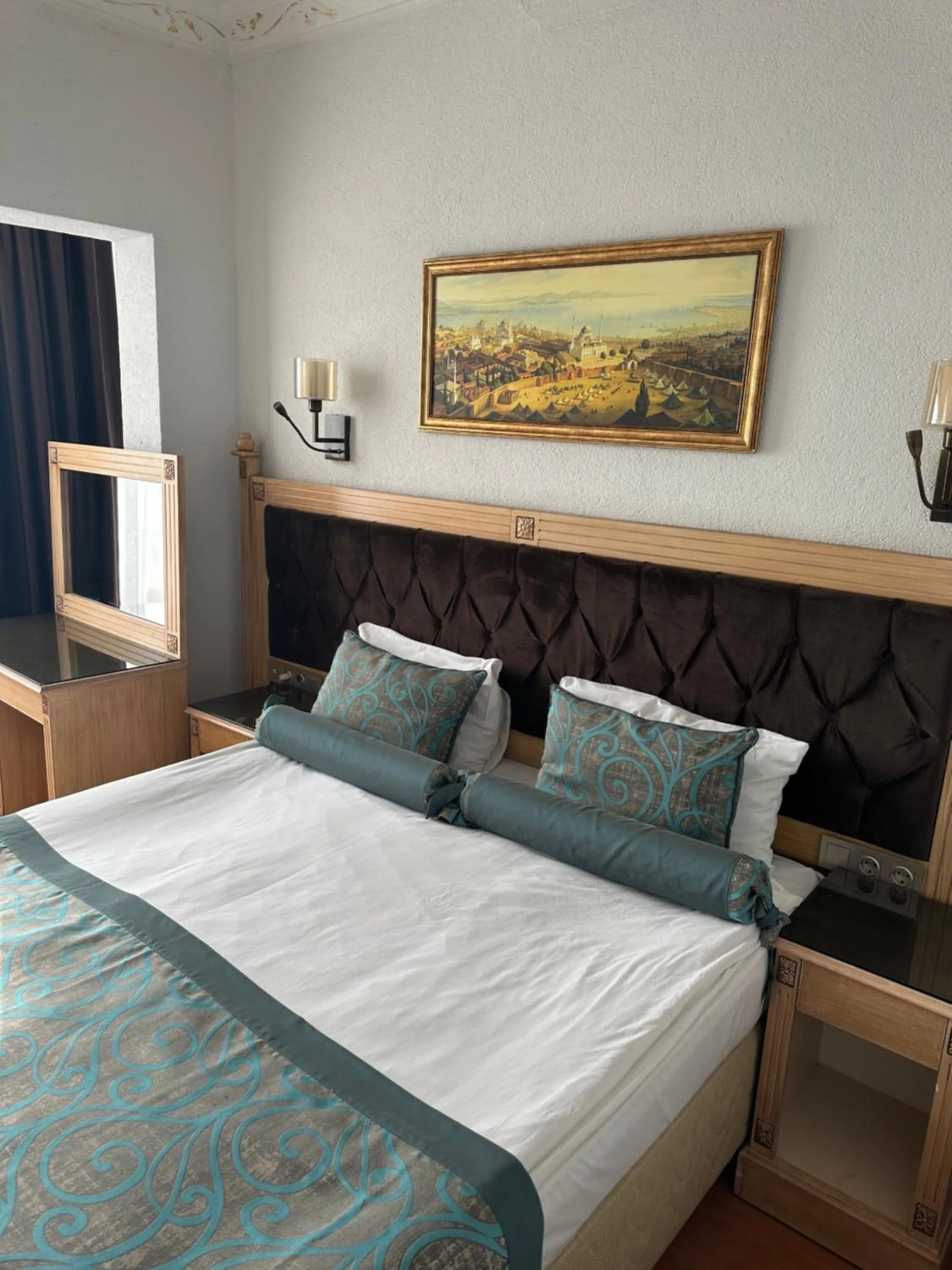 Bed in Blue Tuana Hotel Old City