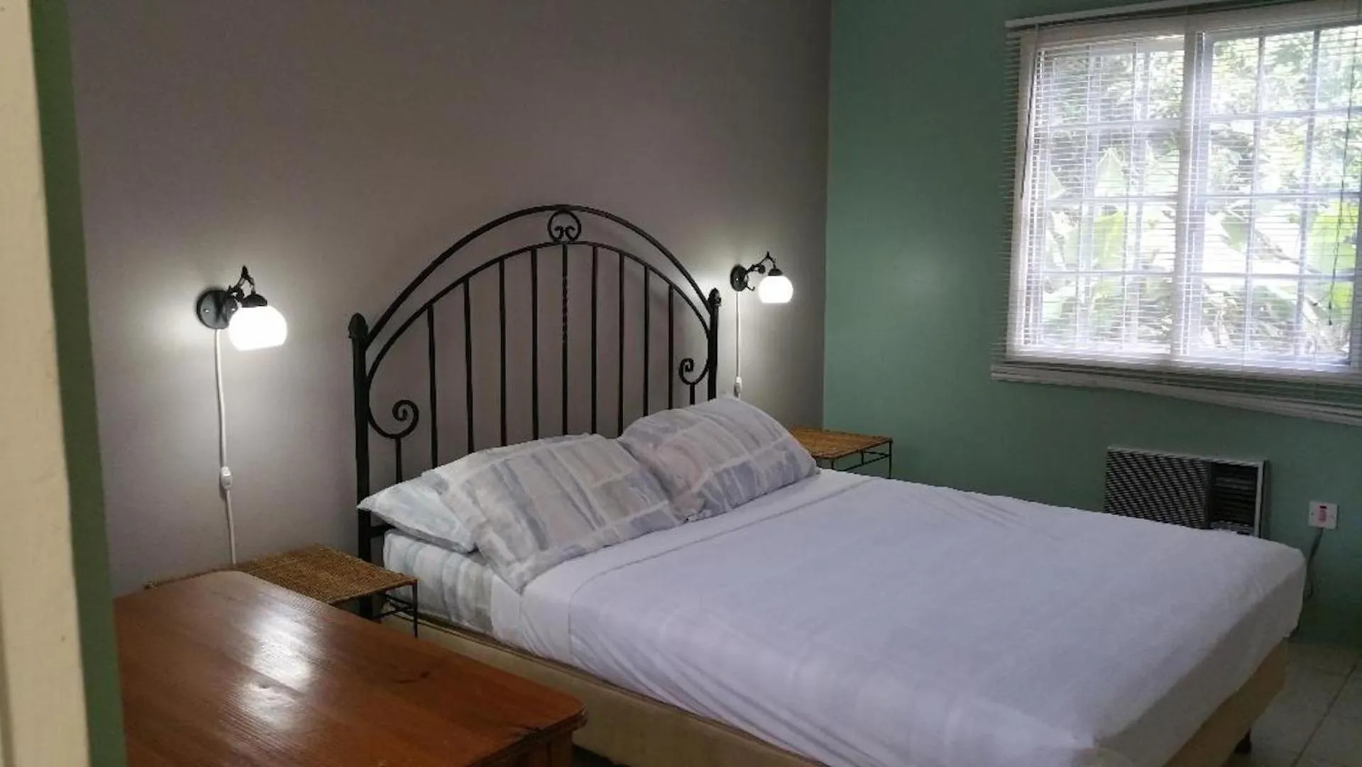 Bedroom, Bed in Kootney Resorts