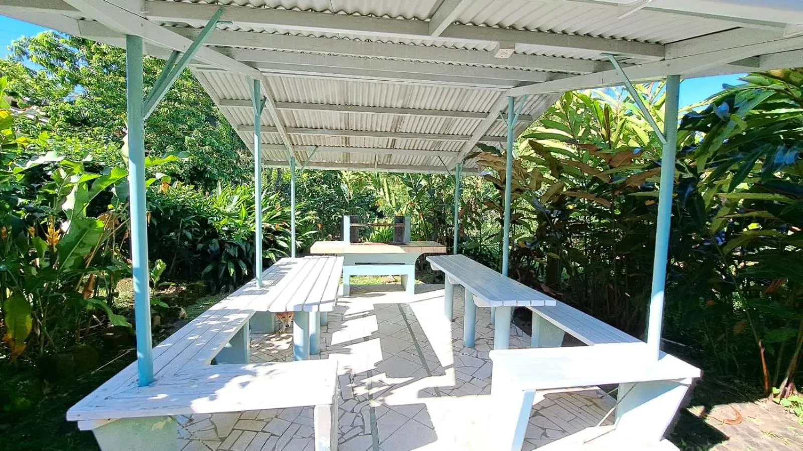 BBQ facilities in Kootney Resorts