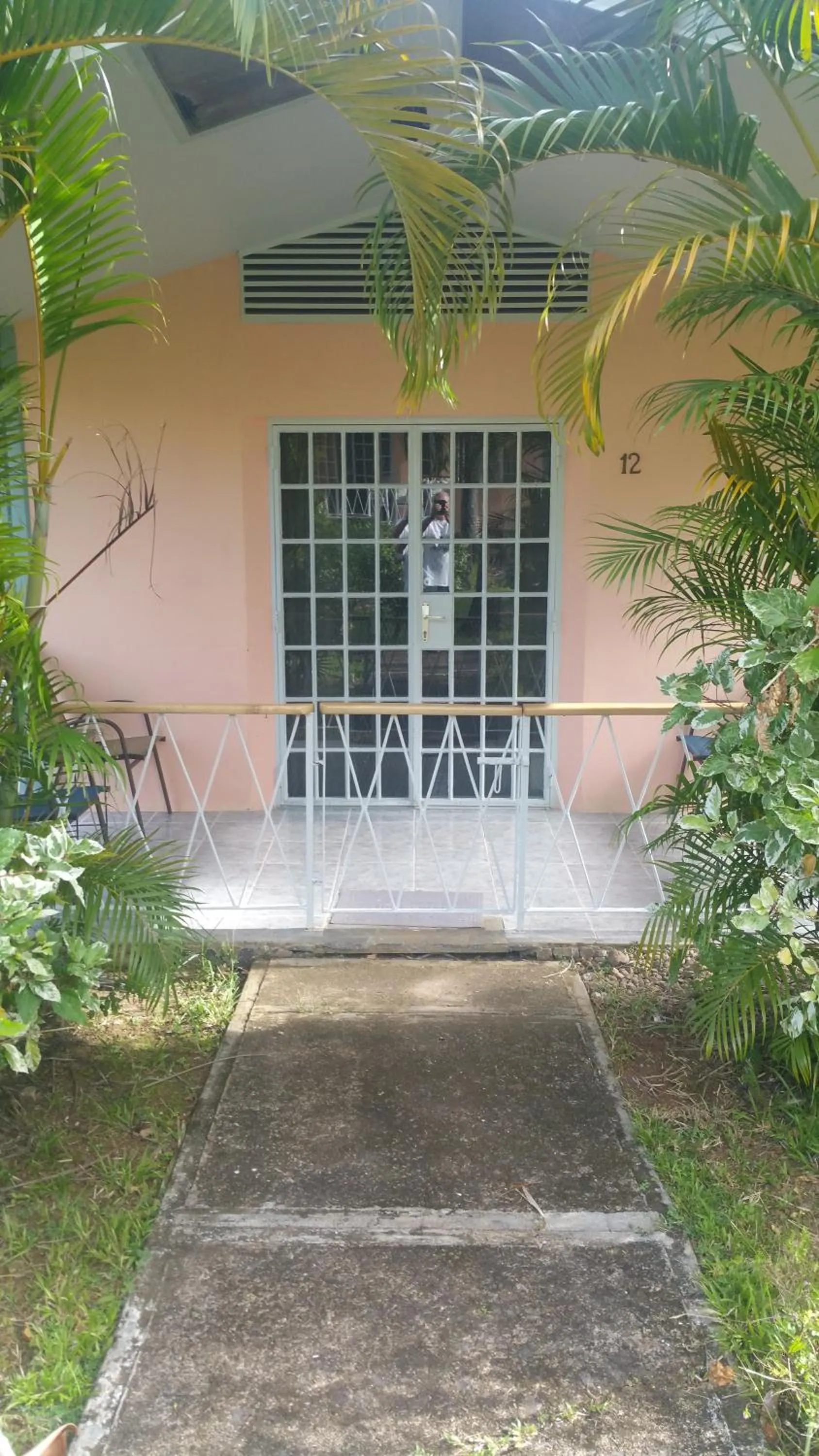 Facade/entrance in Kootney Resorts