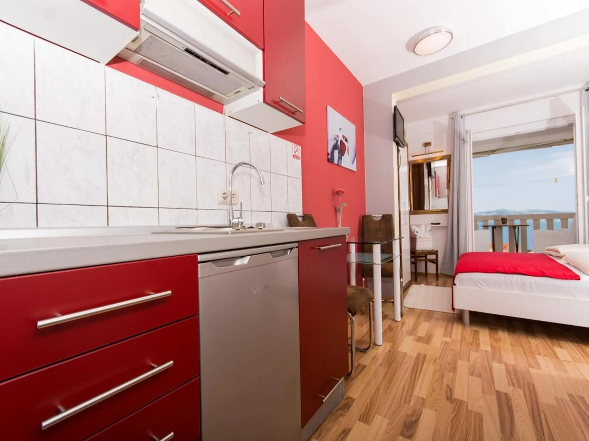 Kitchen or kitchenette, Bed in Villa Stil