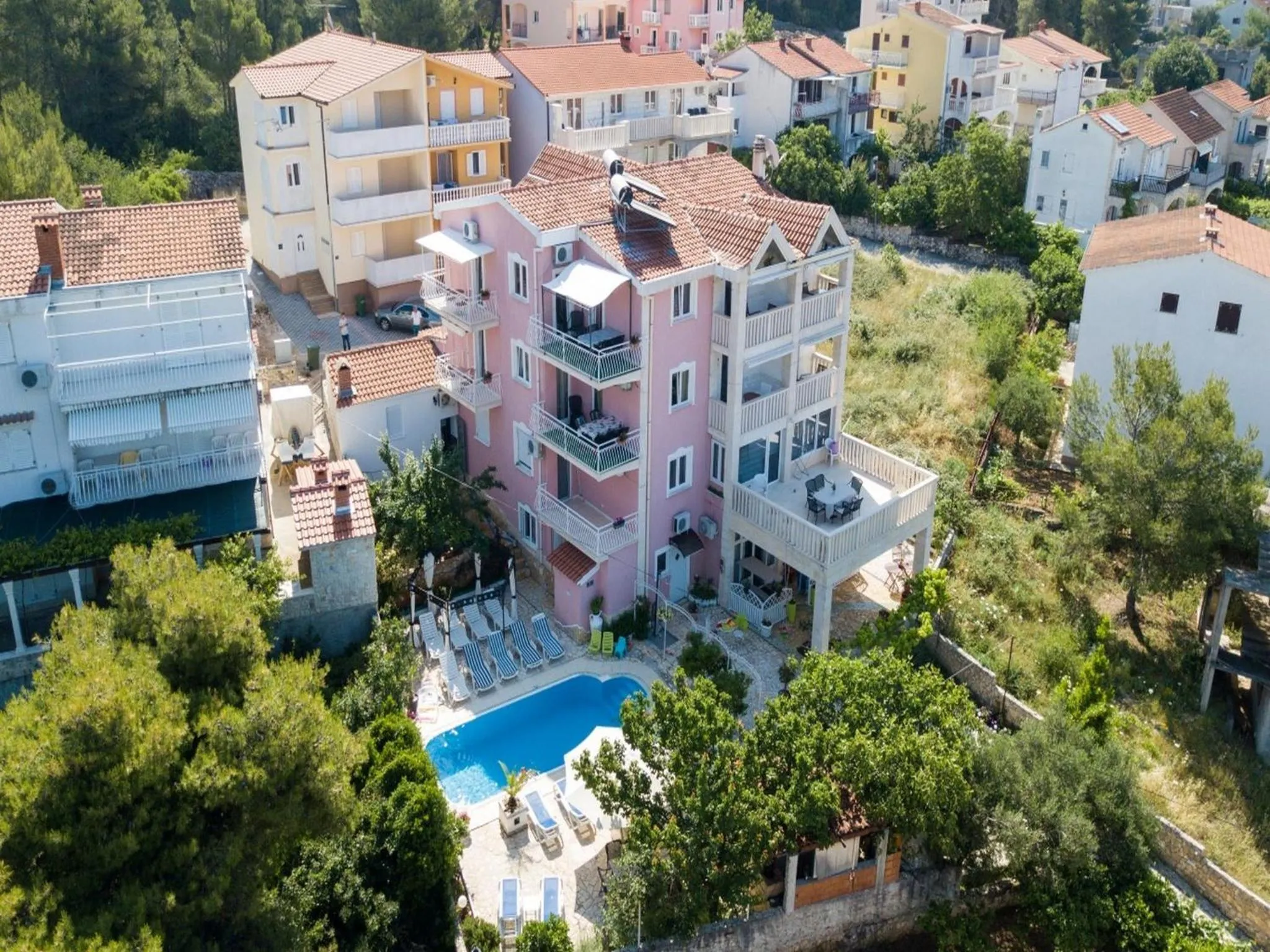 Property building in Villa Stil
