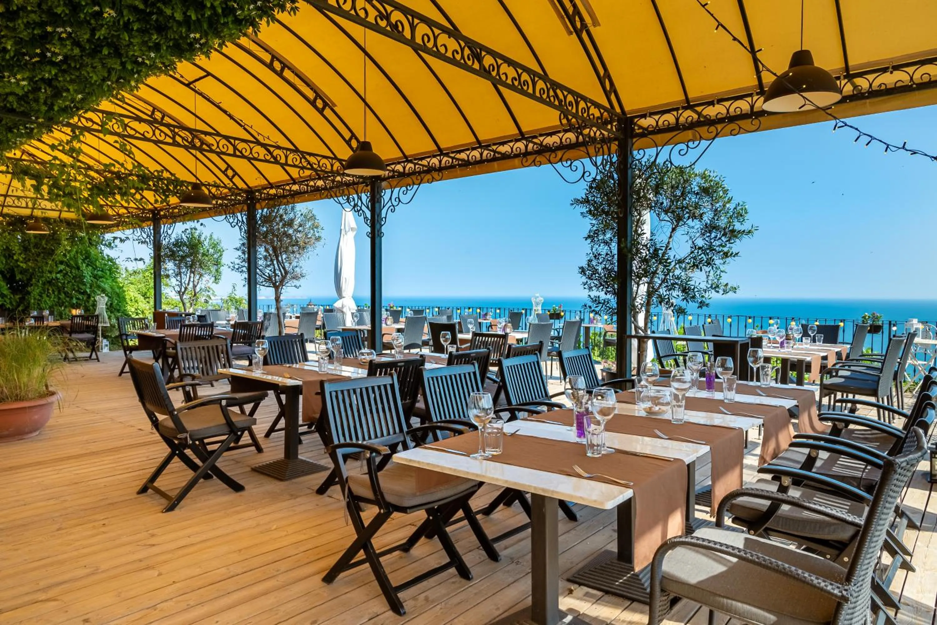 Restaurant/places to eat in Kaliakria Resort