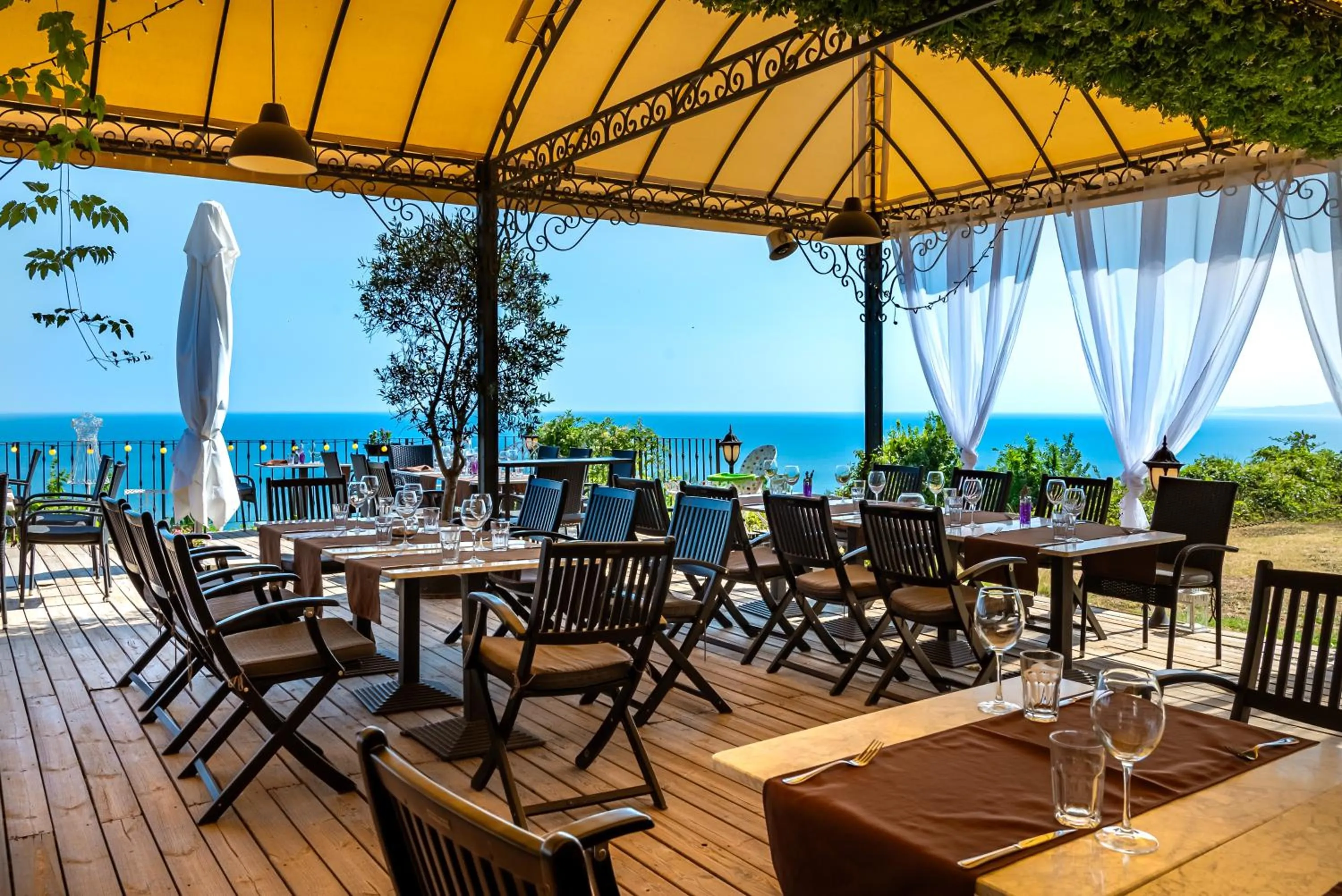 Restaurant/places to eat in Kaliakria Resort