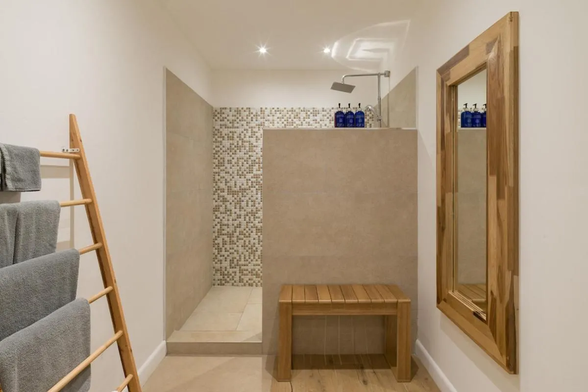 Shower in BOHO Tamarindo